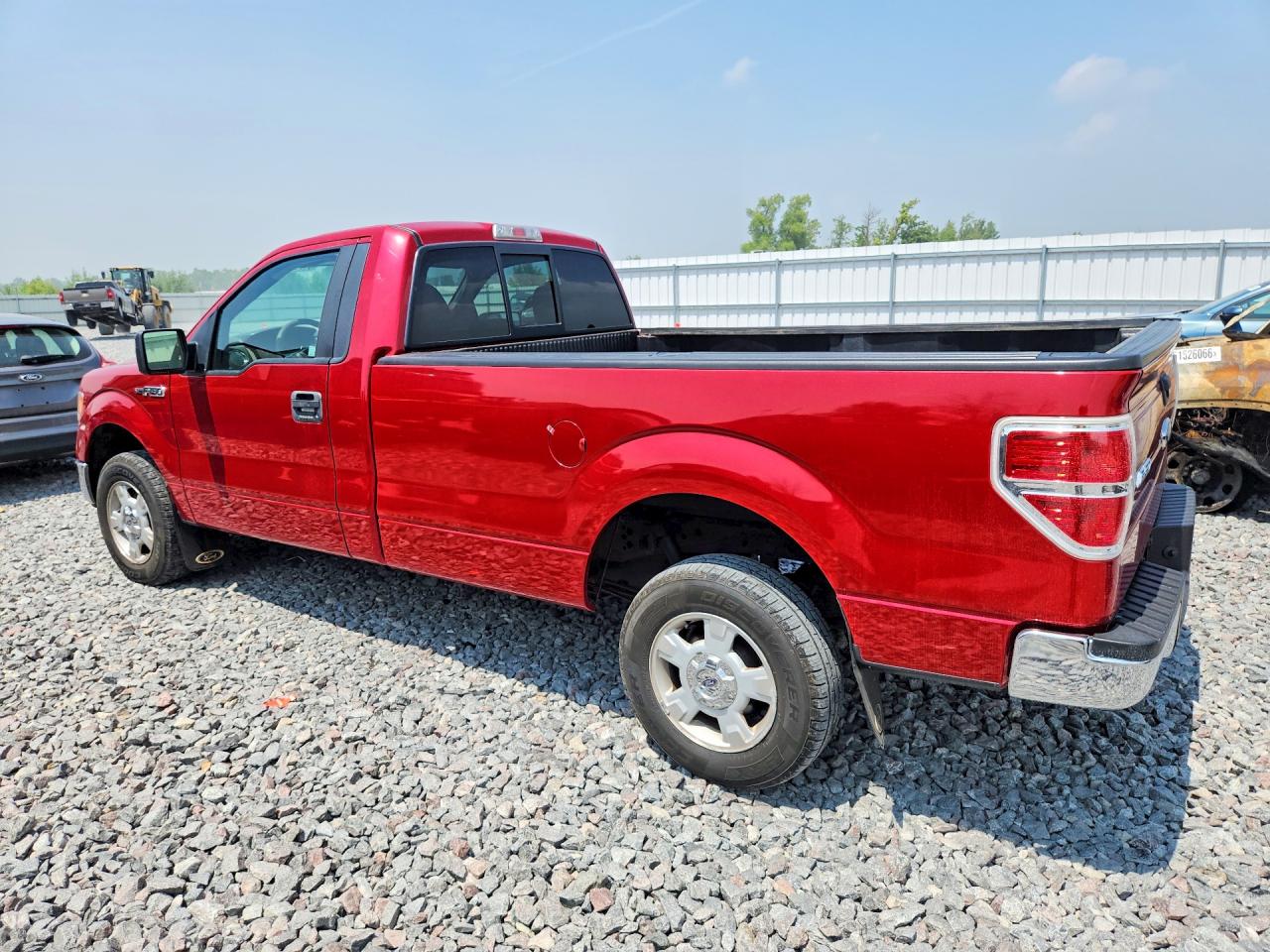 2009 Ford F150 Red vin: 1FTRF14W89KC07232
