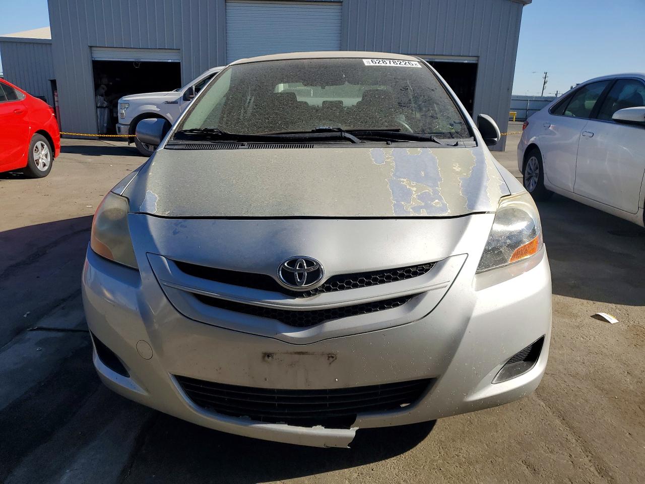 2007 Toyota Yaris Base Серебряный vin: JTDBT923671035044