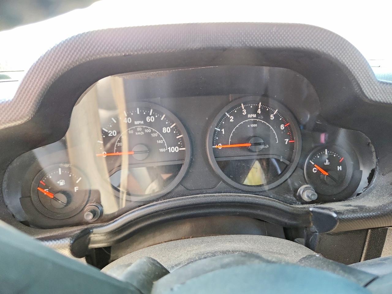 2007 Jeep Wrangler X Silver vin: 1J4GA39167L161948