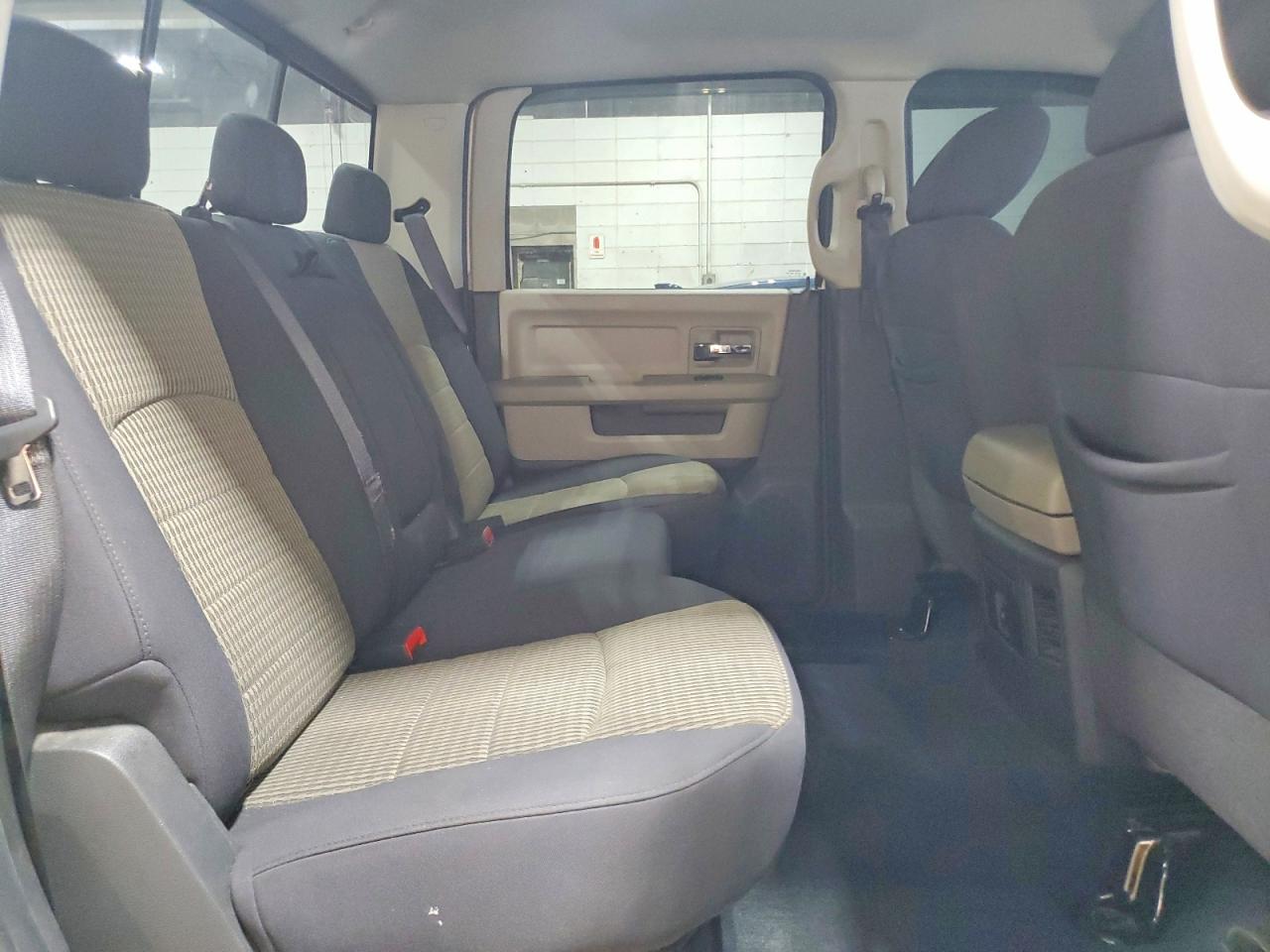 2010 Dodge Ram 1500 Cream vin: 1D7RV1CT0AS227608