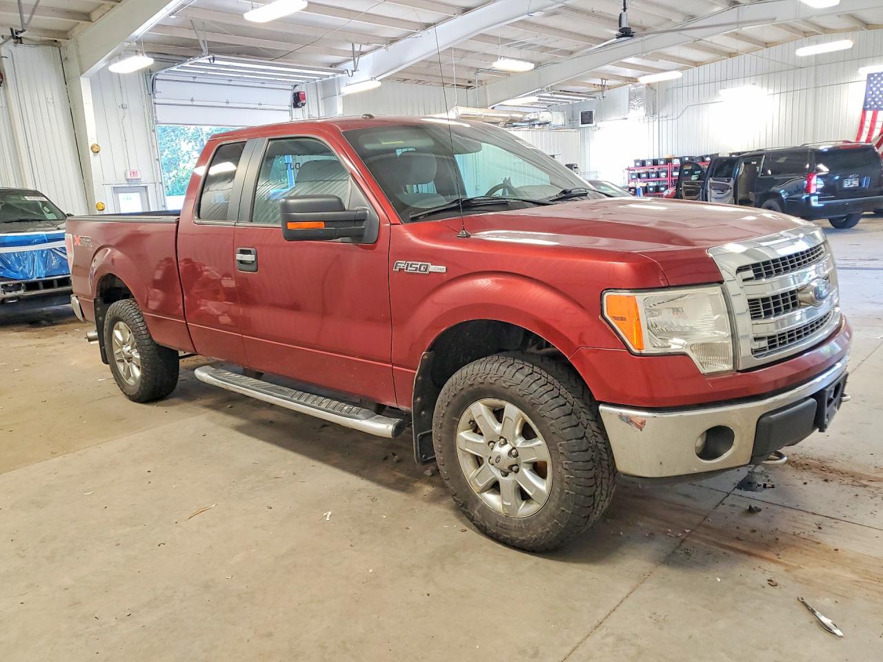 2014 Ford F150 Super Cab Maroon vin: 1FTFX1EF4EKF58325