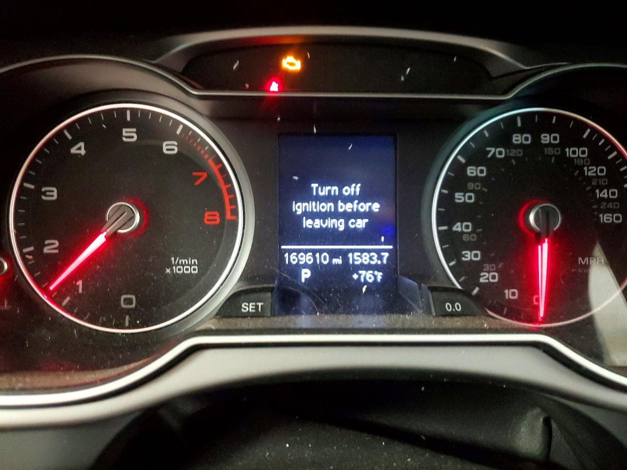 2013 Audi A4 Premium Silver vin: WAUBFAFLXDN011768