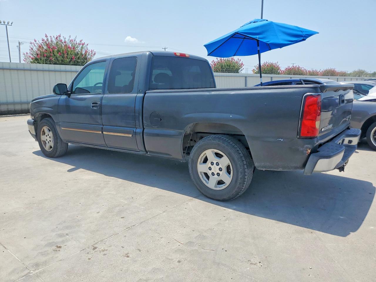 2005 Chevrolet Silverado C1500 Black vin: 1GCEC19X45Z324610