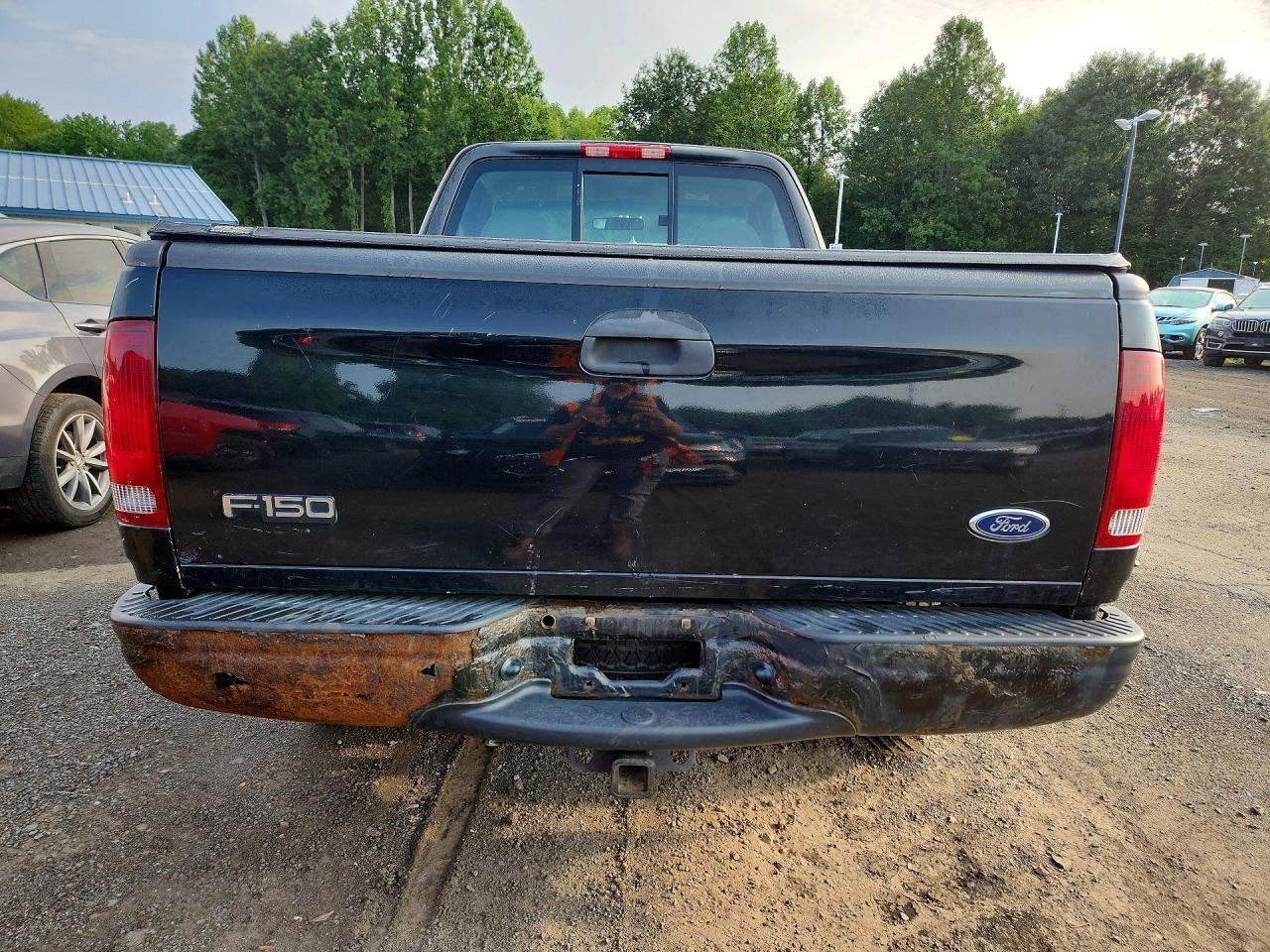 2002 Ford F150 Black vin: 1FTRF182X2NA47575