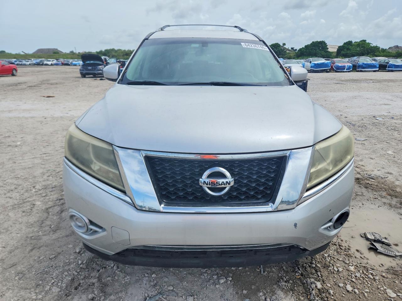2014 Nissan Pathfinder Sv Серебряный vin: 5N1AR2MMXEC651902