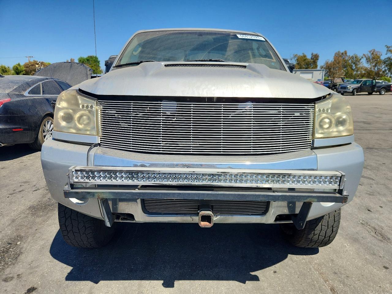 2004 Nissan Titan Xe Silver vin: 1N6AA06A64N526785