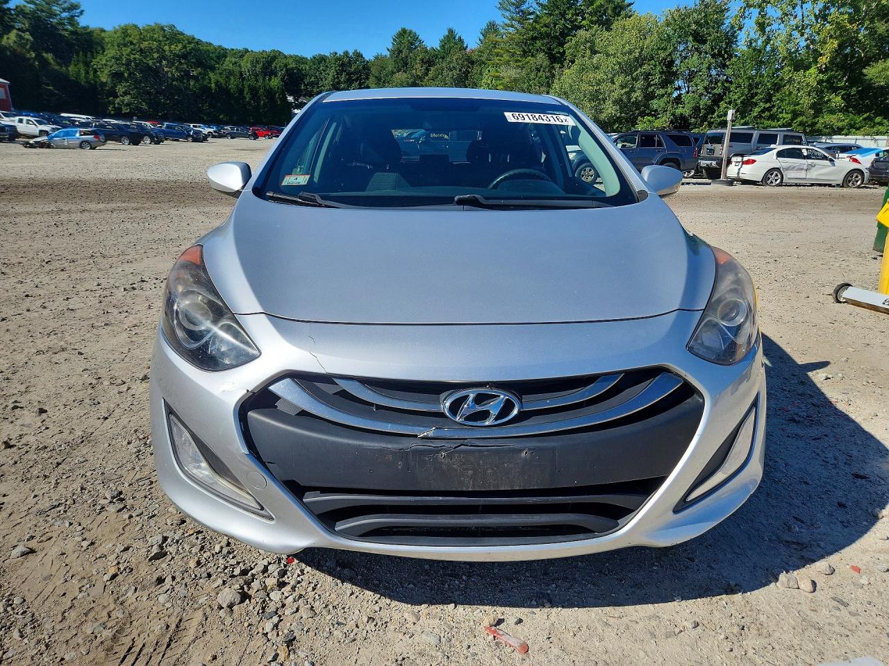 2014 Hyundai Elantra Gt Base Silver vin: KMHD35LH0EU166800