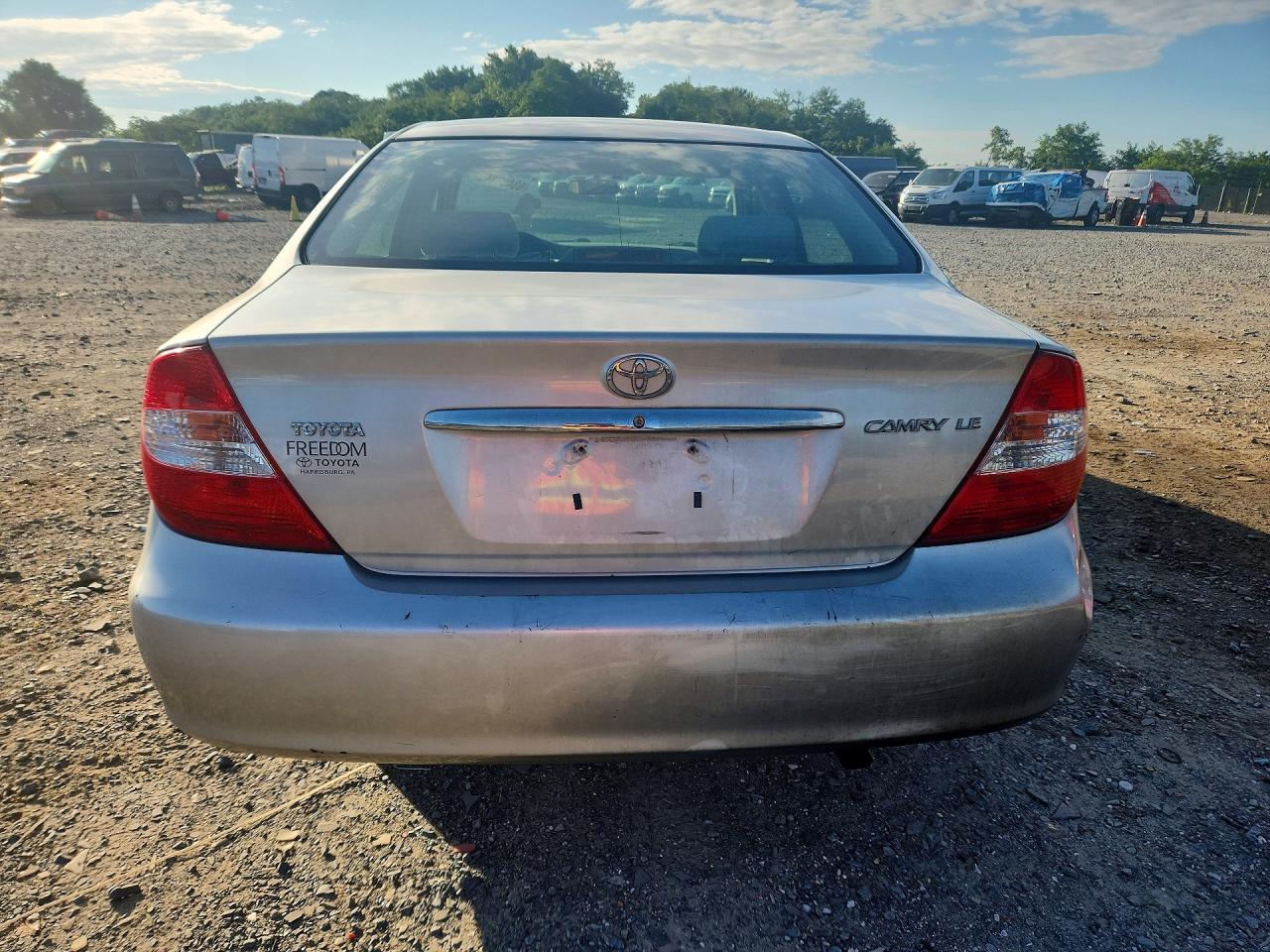 2003 Toyota Camry Le Silver vin: 4T1BE30K03U750276