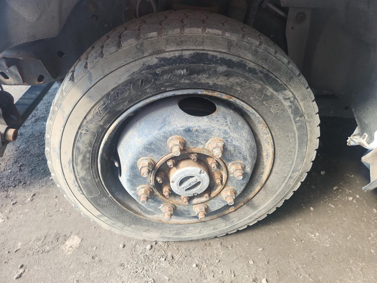 2012 Ford F350 Super Duty White vin: 1FDWW3FT2CEC27821 Damage: Left Front Wheel, Rust, Repair Required