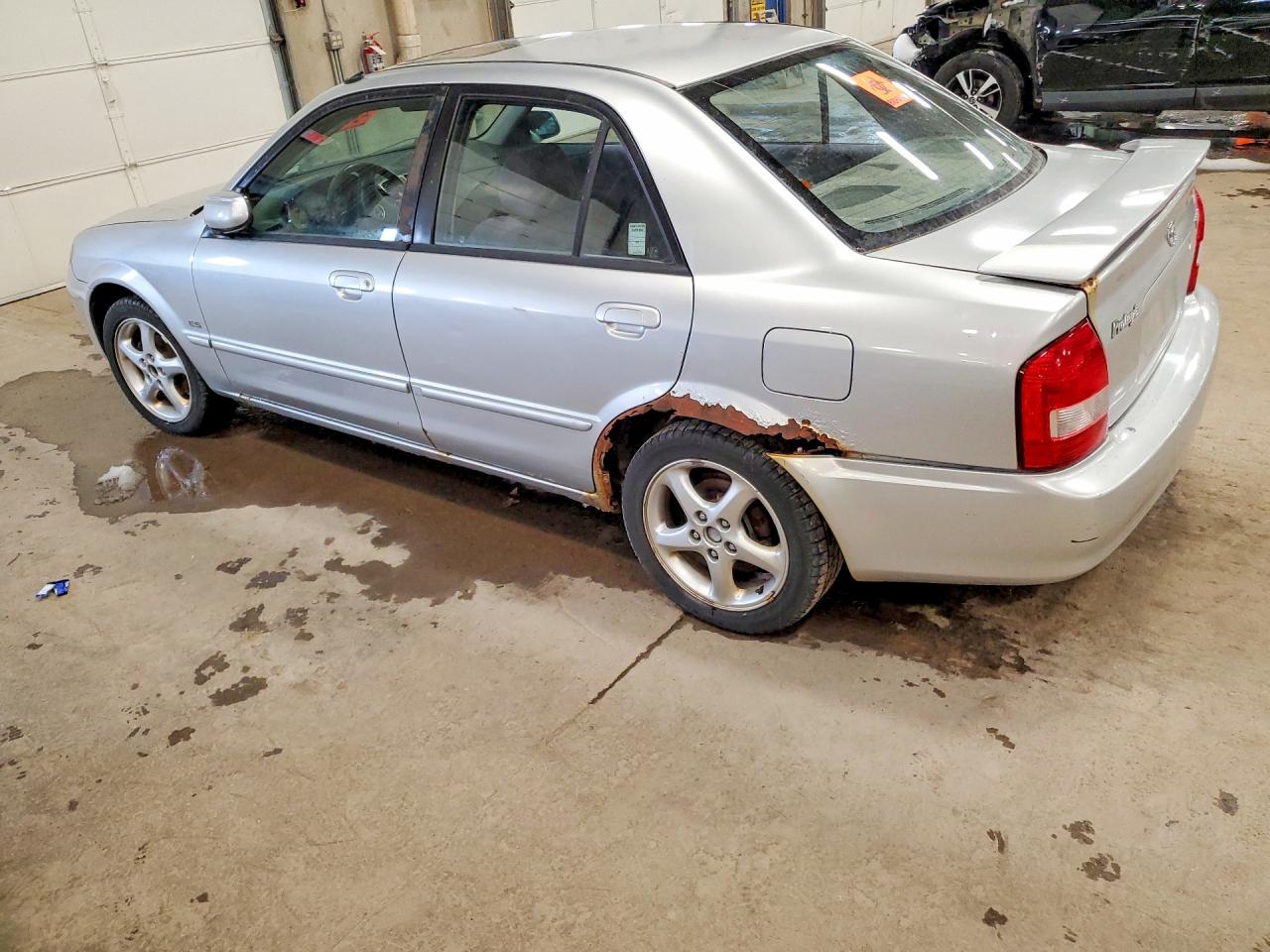 2002 Mazda Protege Dx Silver vin: JM1BJ226621549654