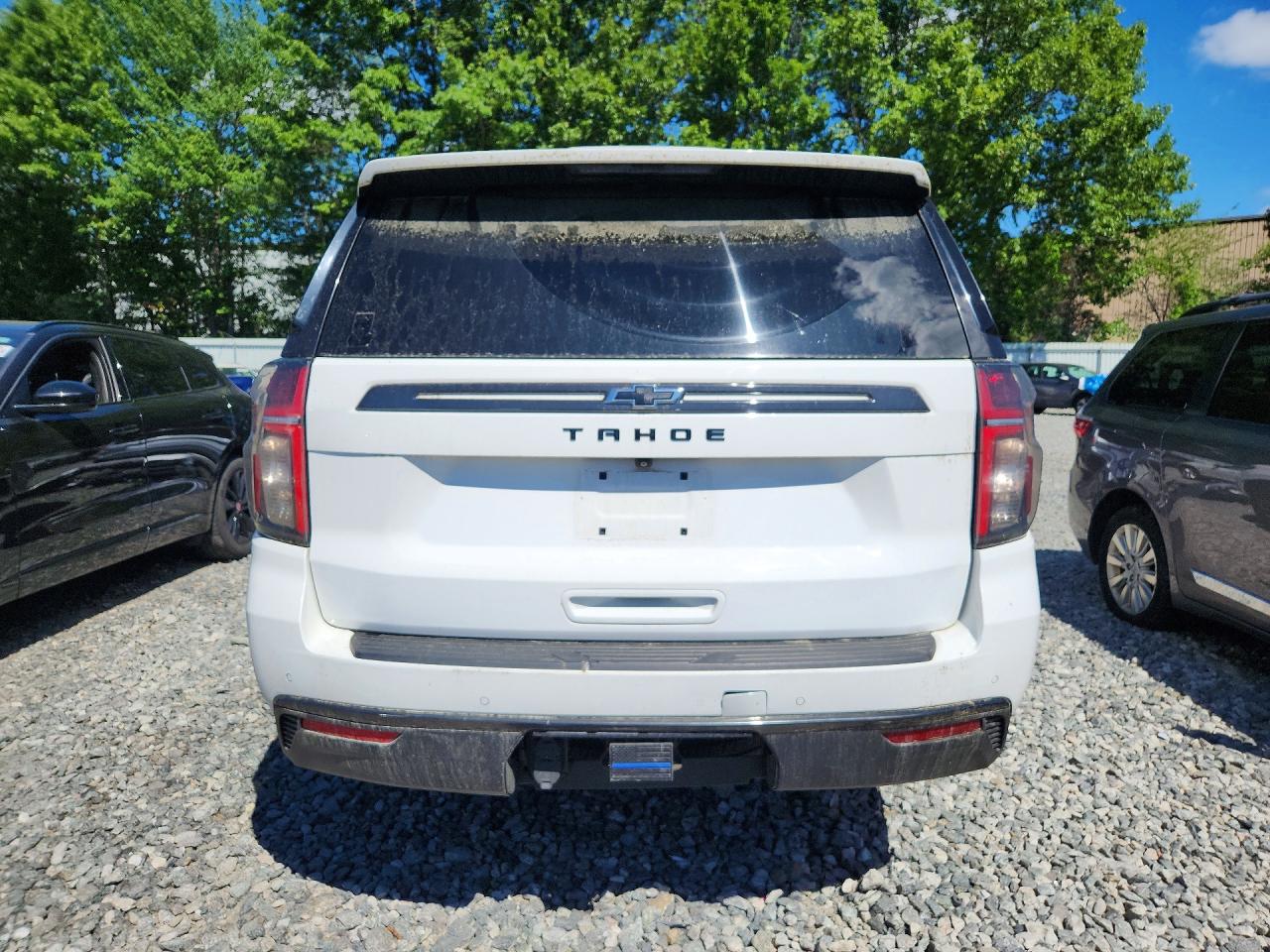 2021 Chevrolet Tahoe K1500 Z71 White vin: 1GNSKPKD8MR105518
