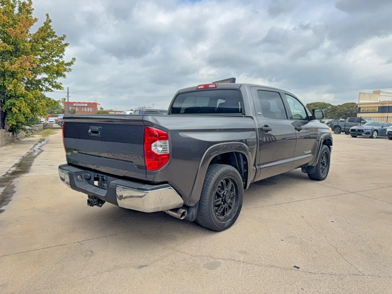 2015 Toyota Tundra Crewmax Sr5 Gray vin: 5TFEM5F10FX088619