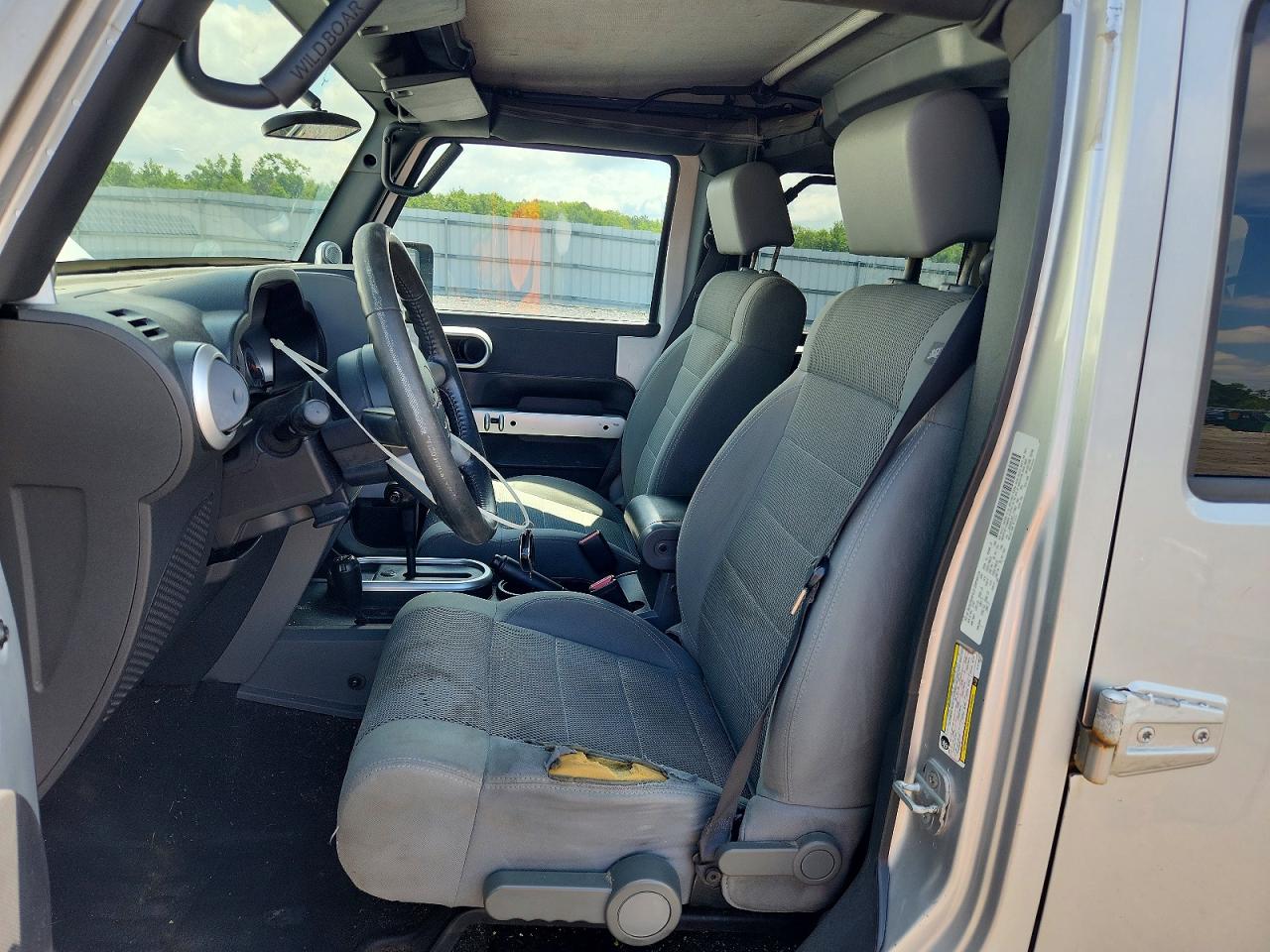2007 Jeep Wrangler Sahara Серебряный vin: 1J4GA59187L177807