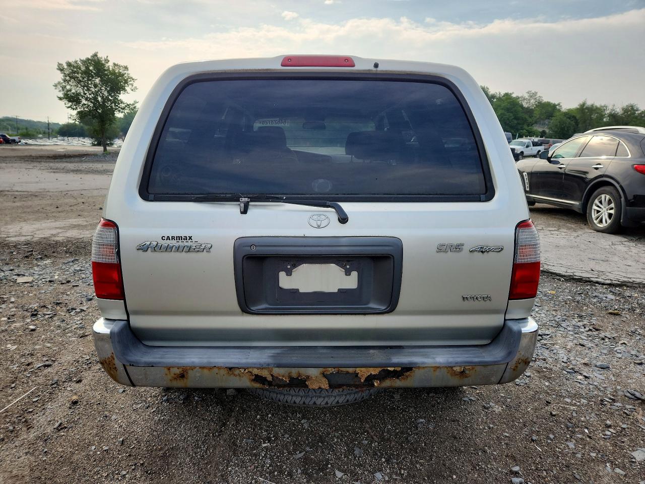 2000 Toyota 4runner Sr5 Silver vin: JT3HN86R7Y0304399