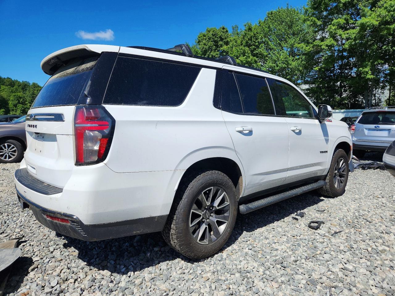 2021 Chevrolet Tahoe K1500 Z71 White vin: 1GNSKPKD8MR105518
