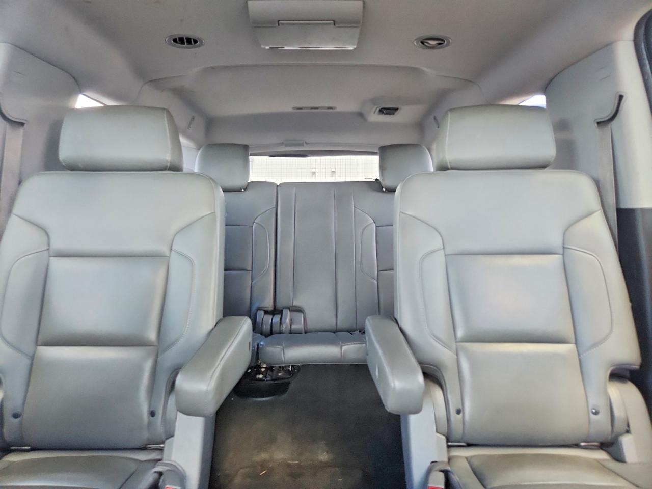 2015 Chevrolet Suburban K1500 Lt White vin: 1GNSKJKC8FR123430