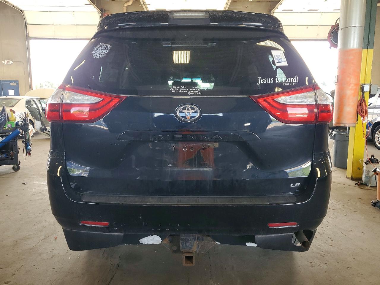 2015 Toyota Sienna Le Black vin: 5TDKK3DC3FS613518