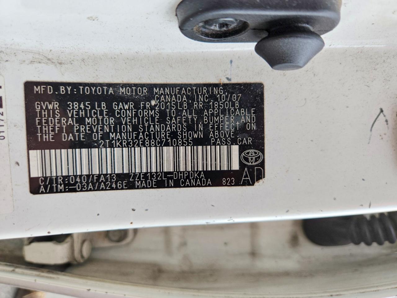 2008 Toyota Corolla Matrix Xr White vin: 2T1KR32E88C710855