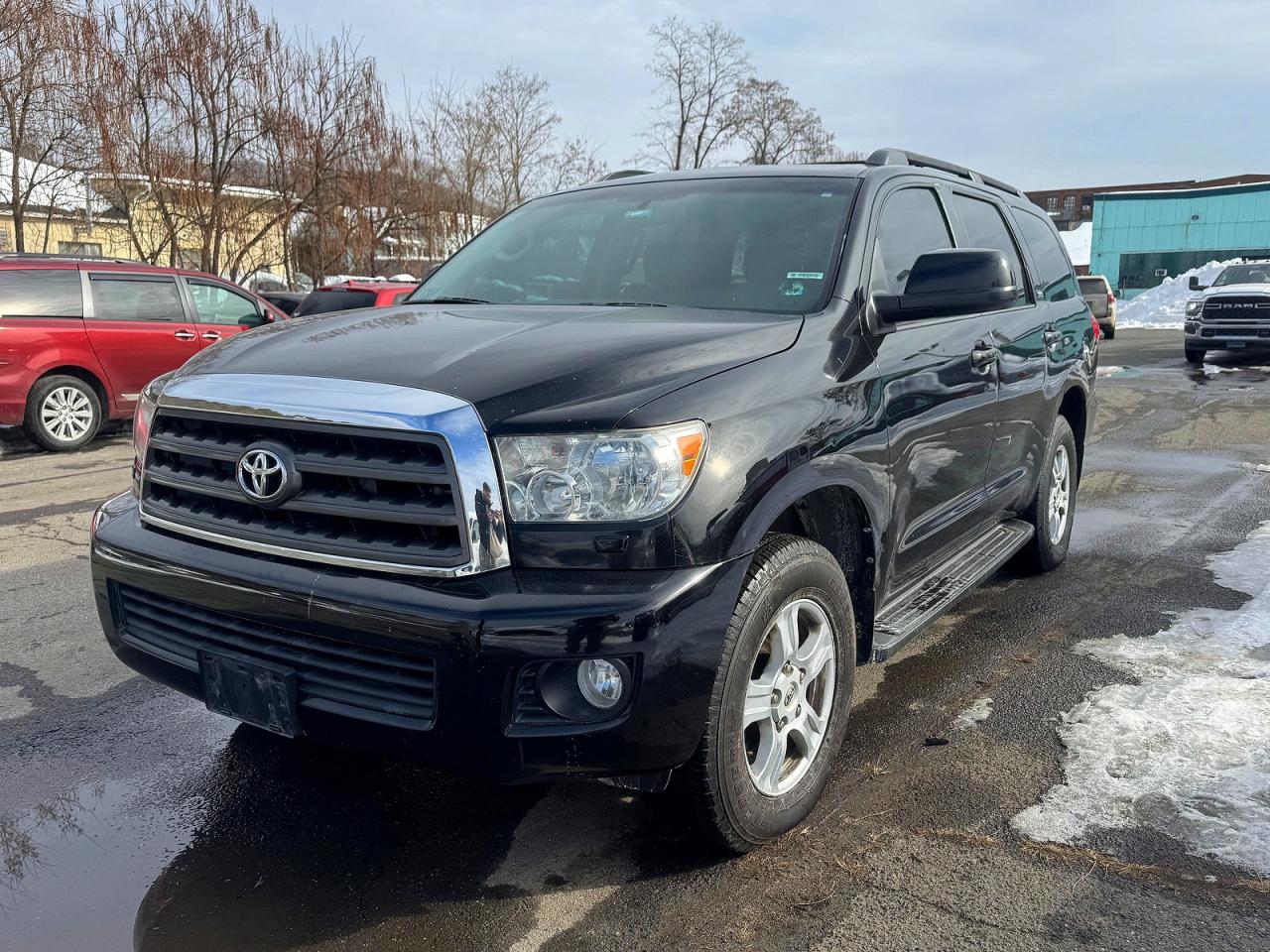 2012 Toyota Sequoia Sr5 Gray vin: 5TDBM5G17CS002449