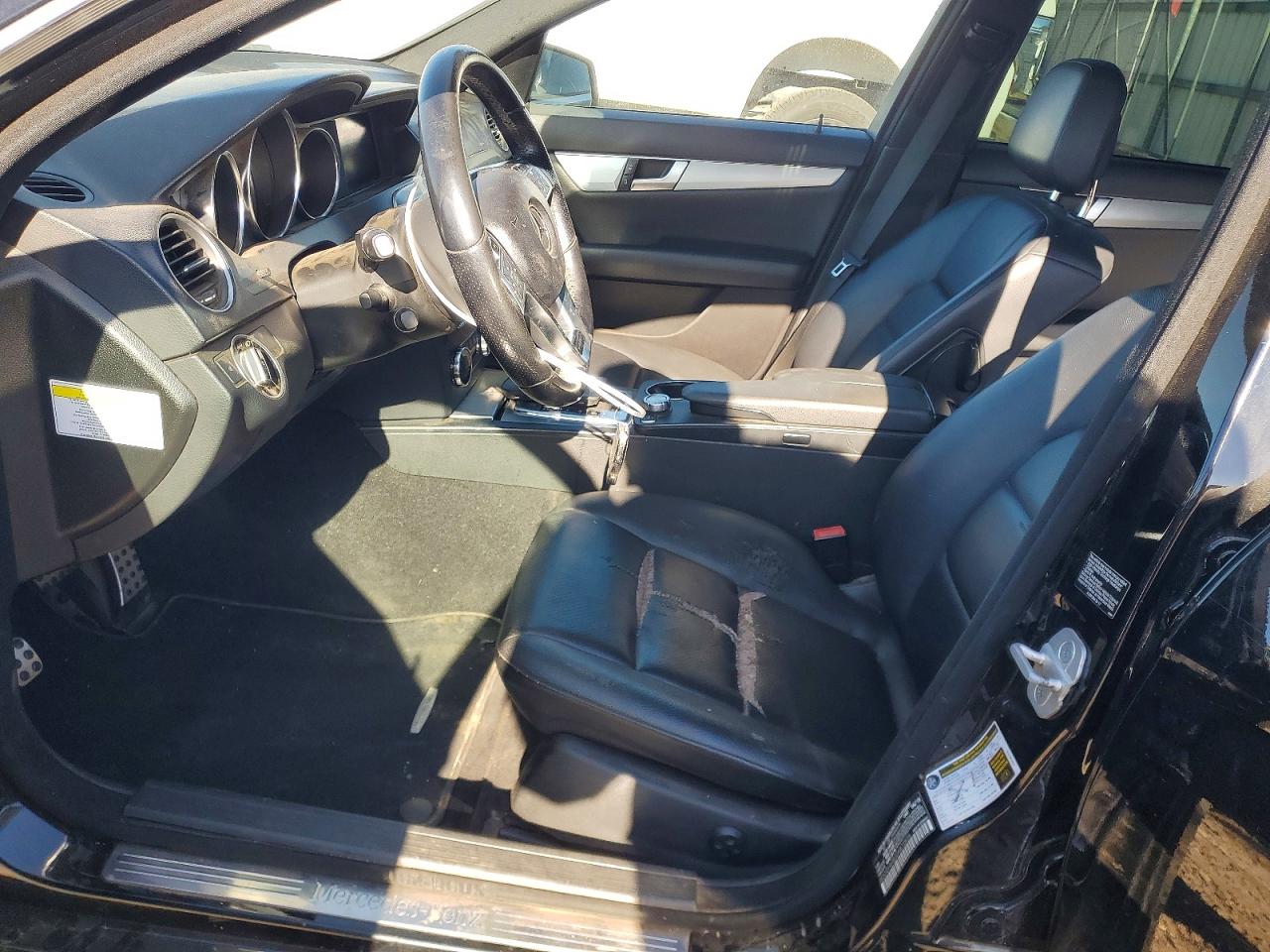 2013 Mercedes-benz C 250 Black vin: WDDGF4HB2DA872826