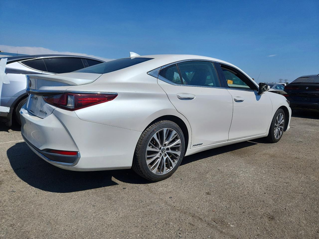 2019 Lexus Es 300h White vin: 58AB21B18KU002917