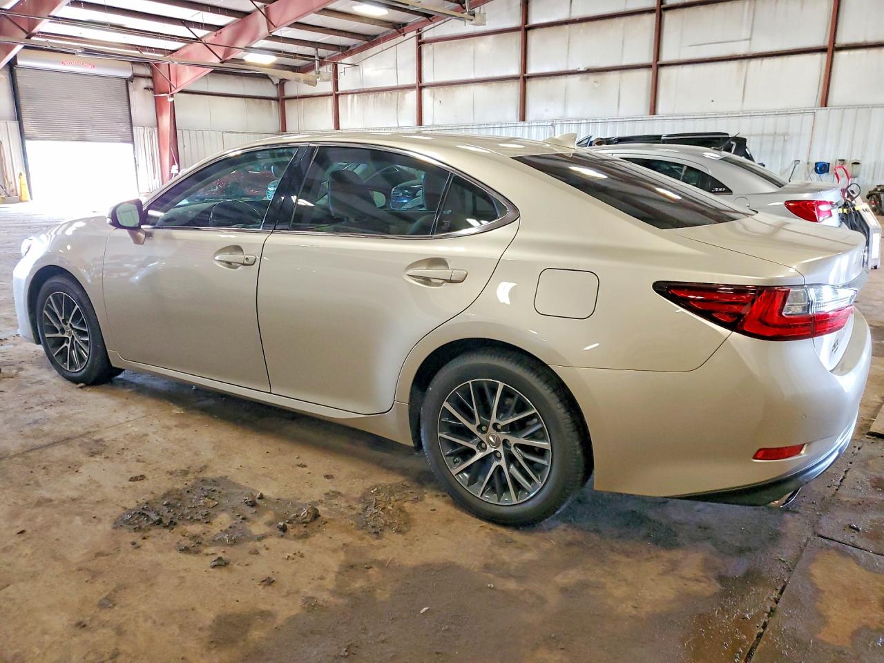 2018 Lexus Es 350 Beige vin: 58ABK1GG0JU115451