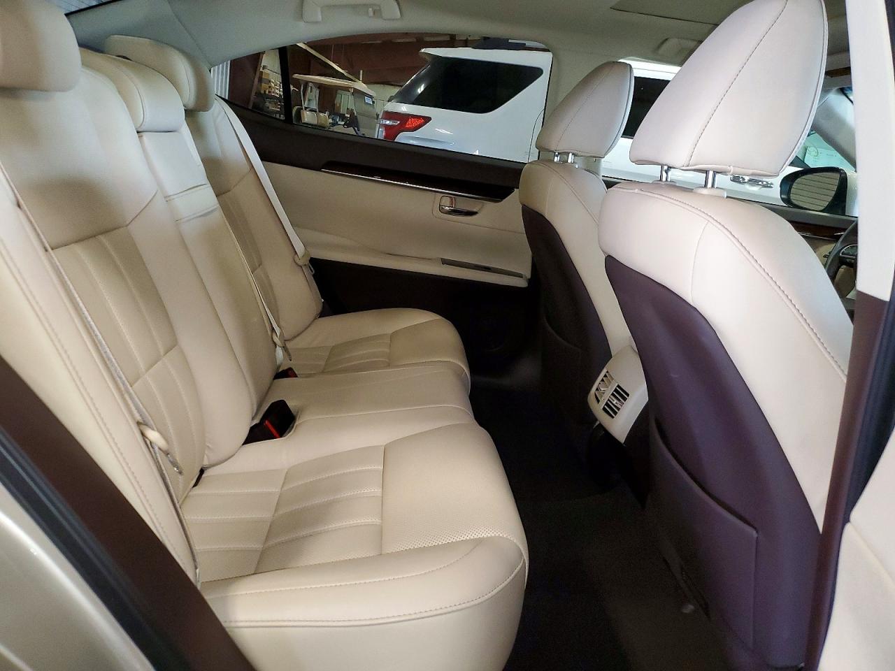 2018 Lexus Es 350 Beige vin: 58ABK1GG0JU115451