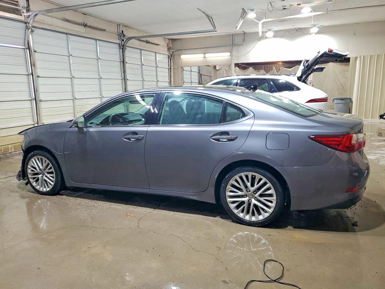 2016 Lexus Es 350 Угольный vin: 58ABK1GG1GU019398