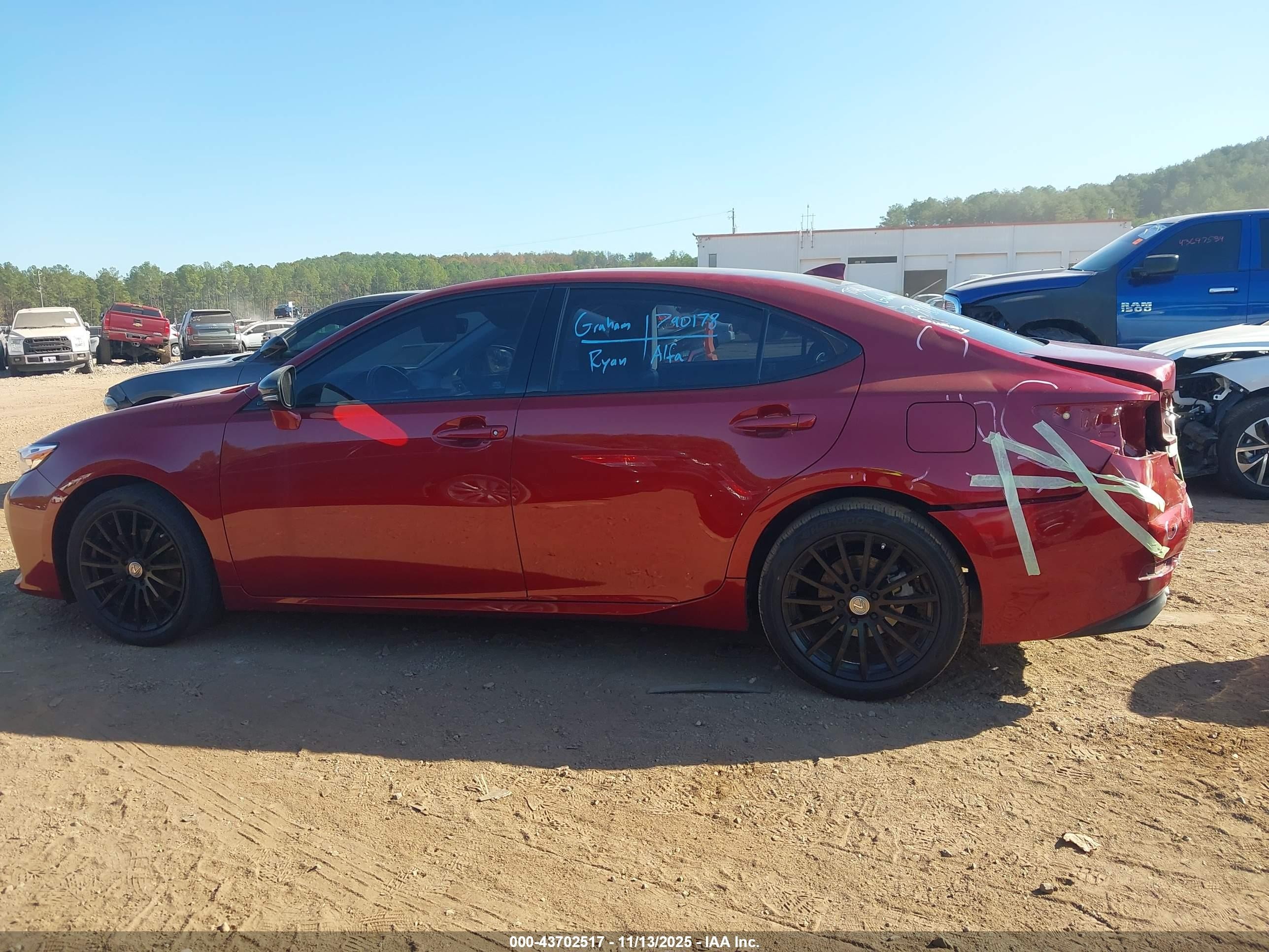 2018 Lexus Es 350   Red vin: 58ABK1GG2JU102863