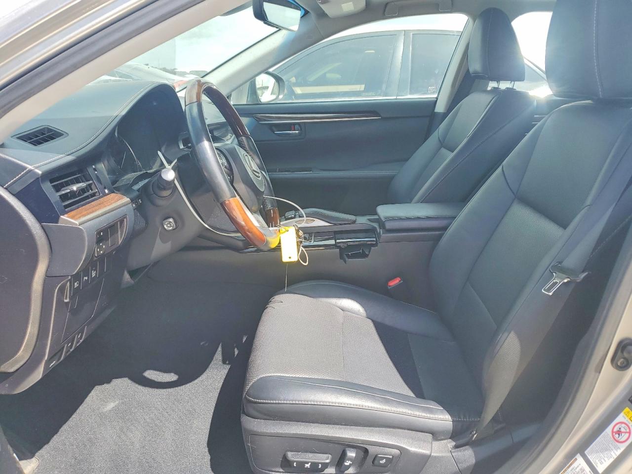 2017 Lexus Es 350 Beige vin: 58ABK1GG3HU035894