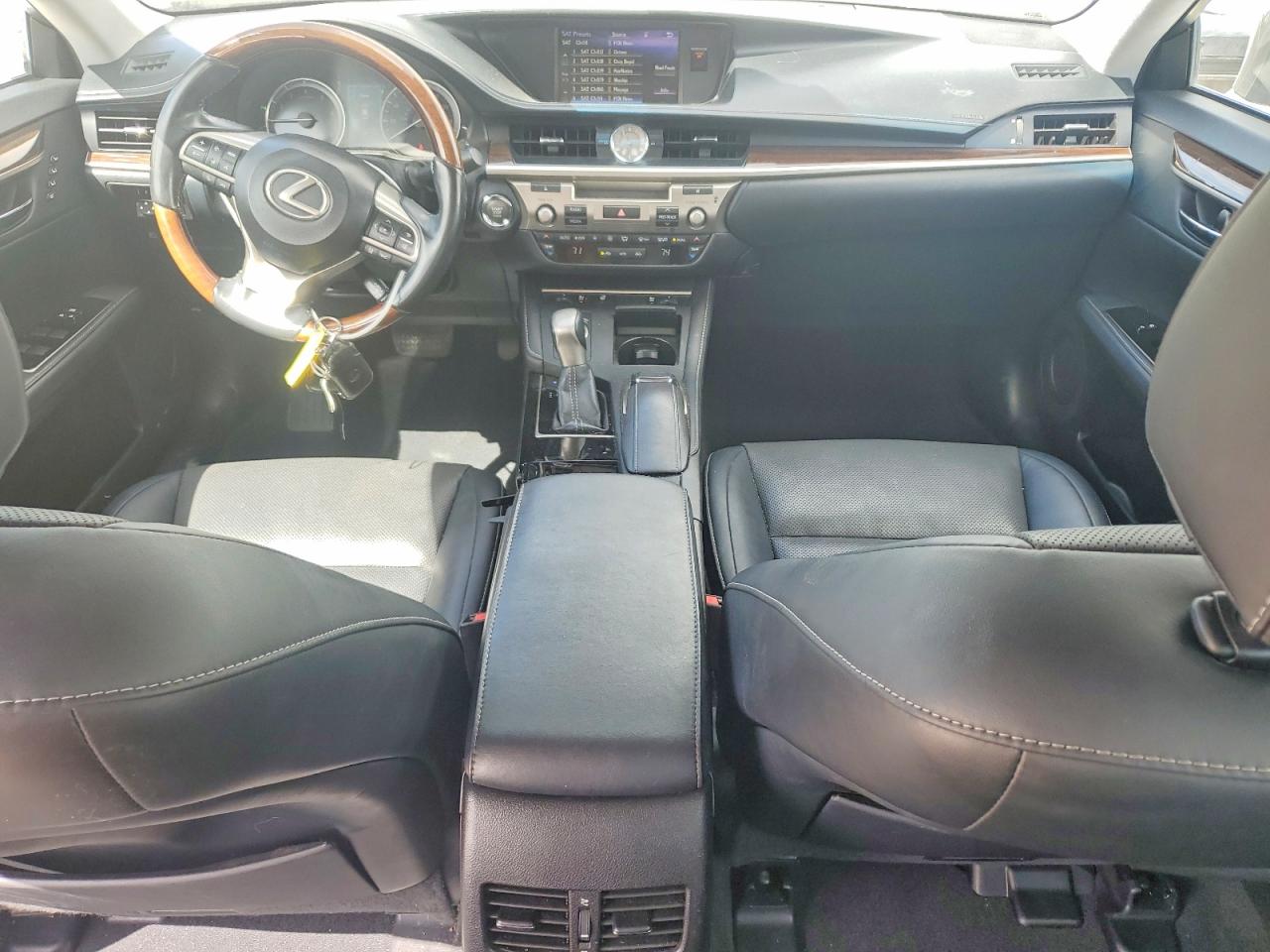 2017 Lexus Es 350 Beige vin: 58ABK1GG3HU035894