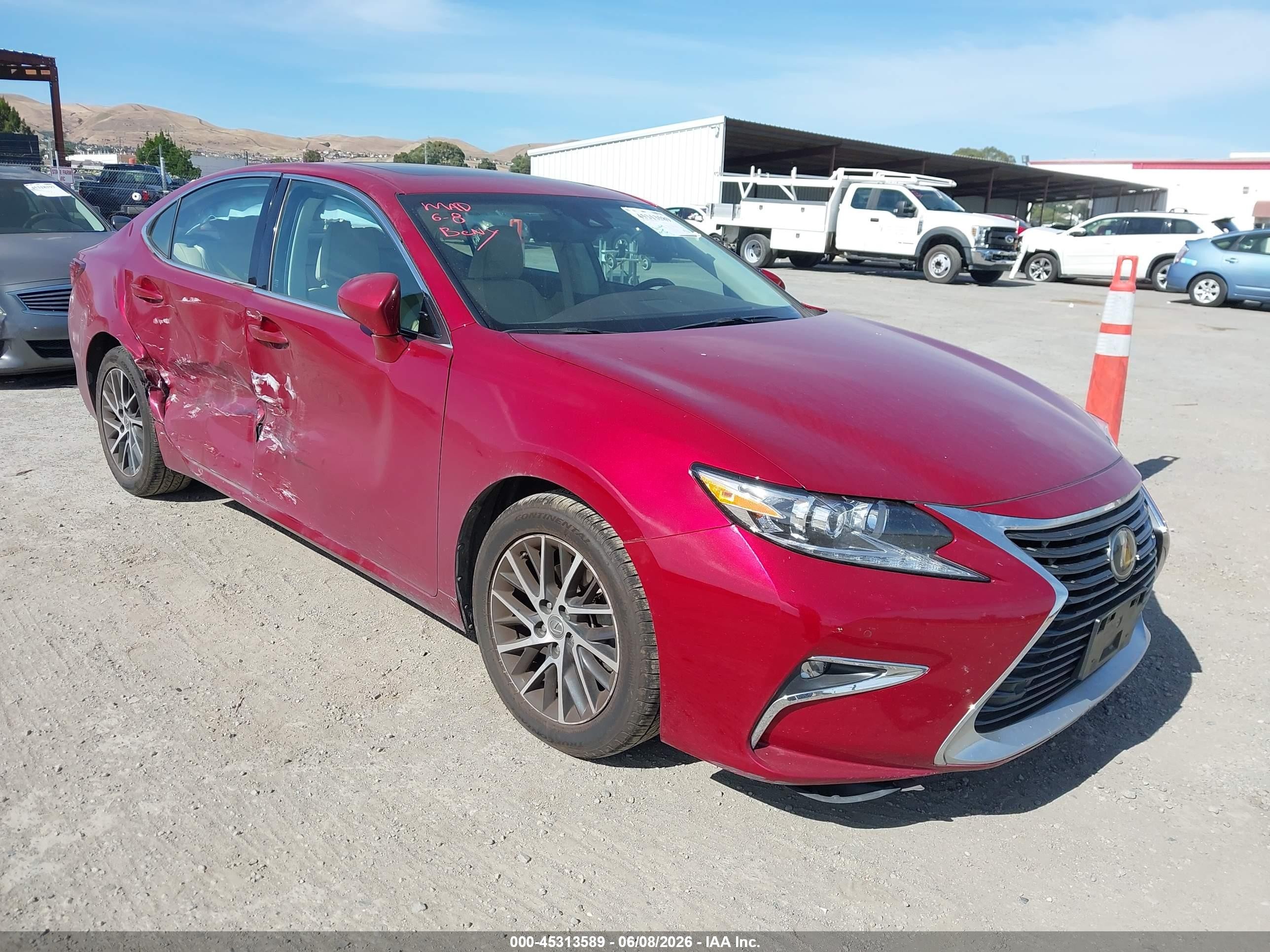 2017 Lexus Es 350 Red vin: 58ABK1GG4HU070489