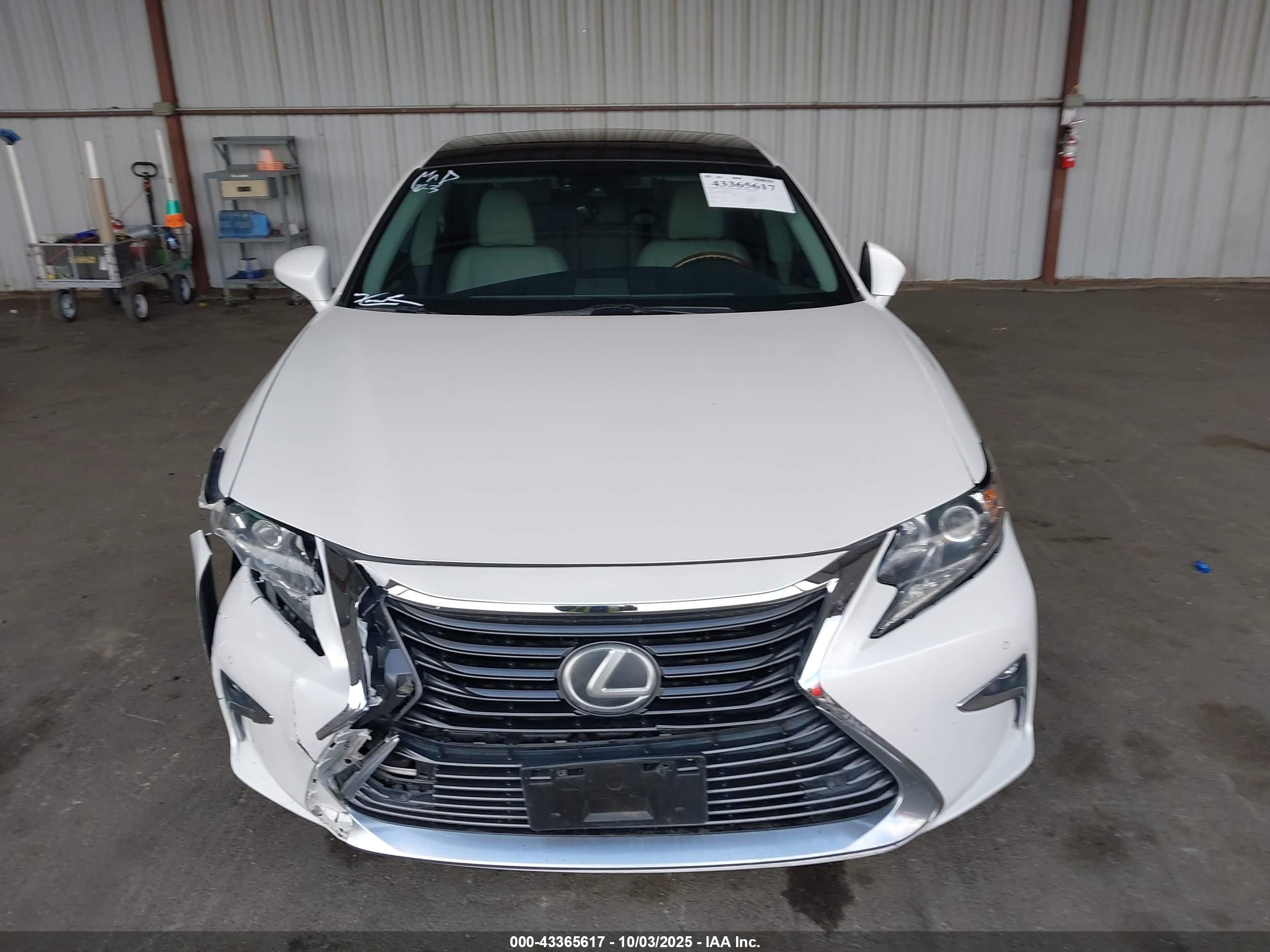 2017 Lexus Es 350   White vin: 58ABK1GG5HU069609
