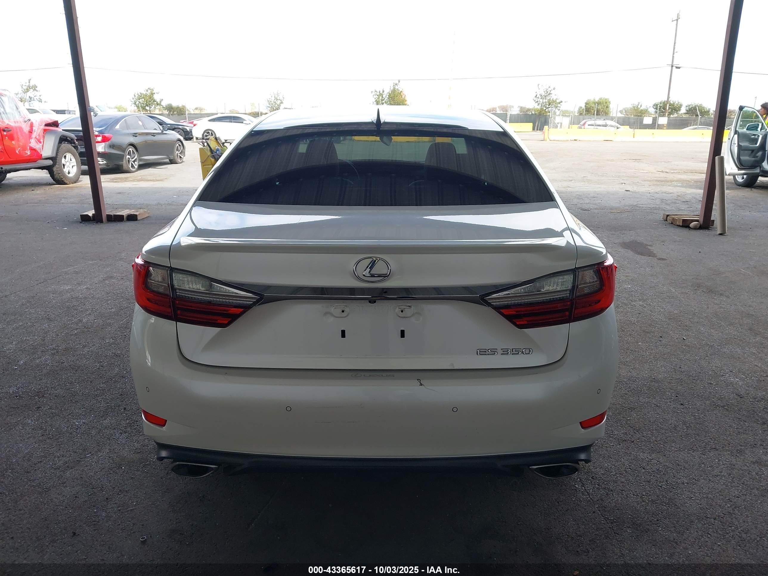 2017 Lexus Es 350   White vin: 58ABK1GG5HU069609