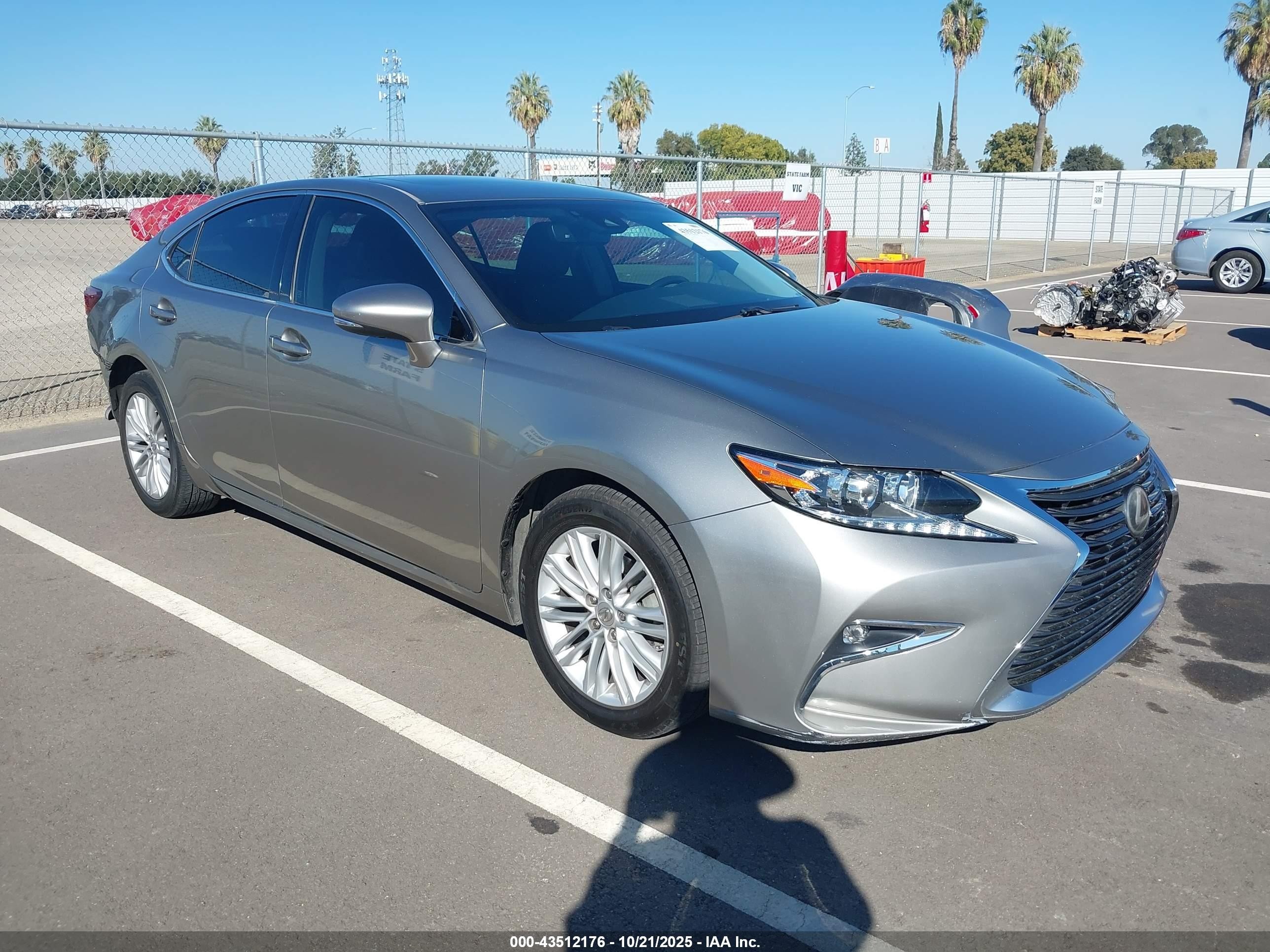 2018 Lexus Es 350   Silver vin: 58ABK1GG9JU081753