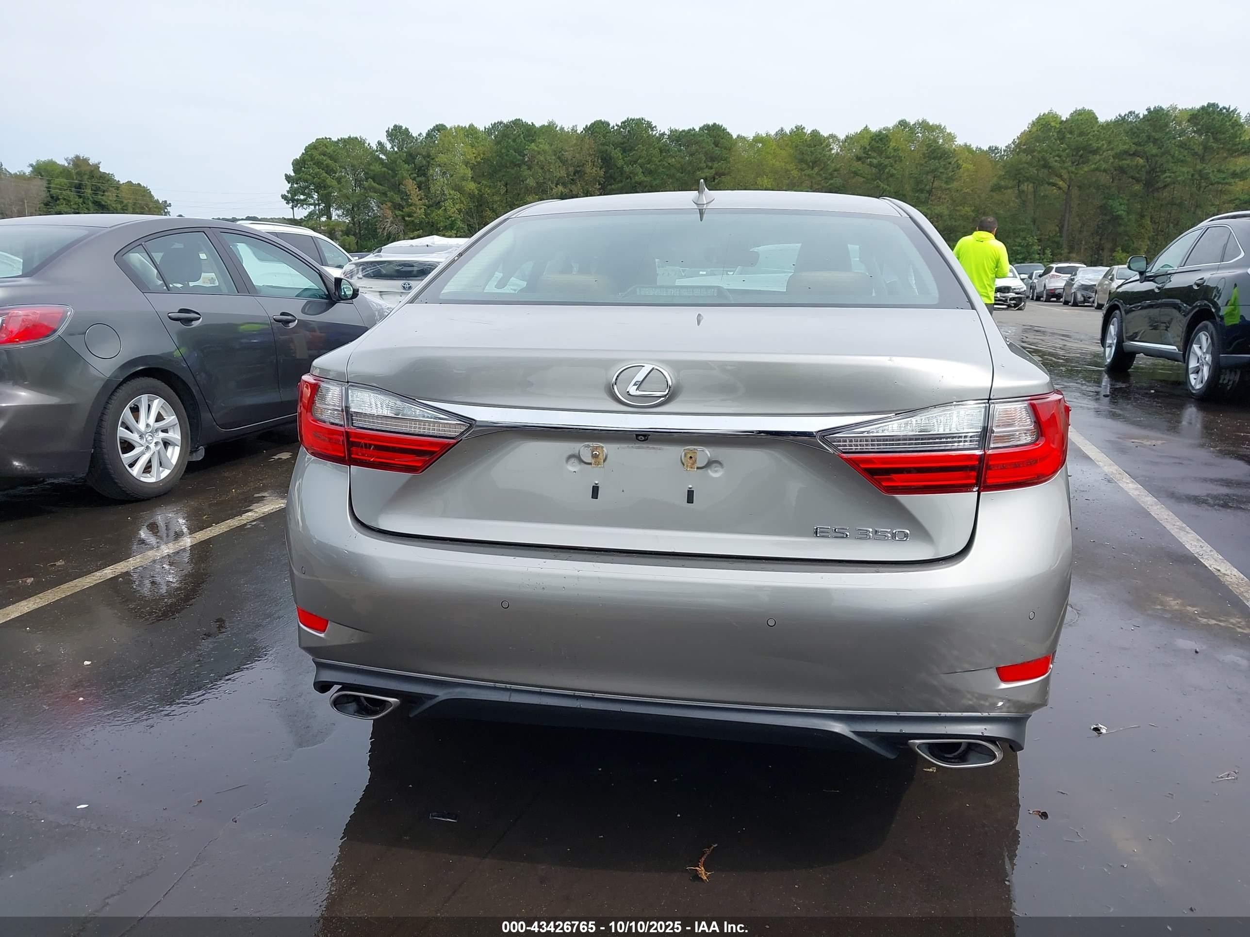 2017 Lexus Es 350   Silver vin: 58ABK1GGXHU055785
