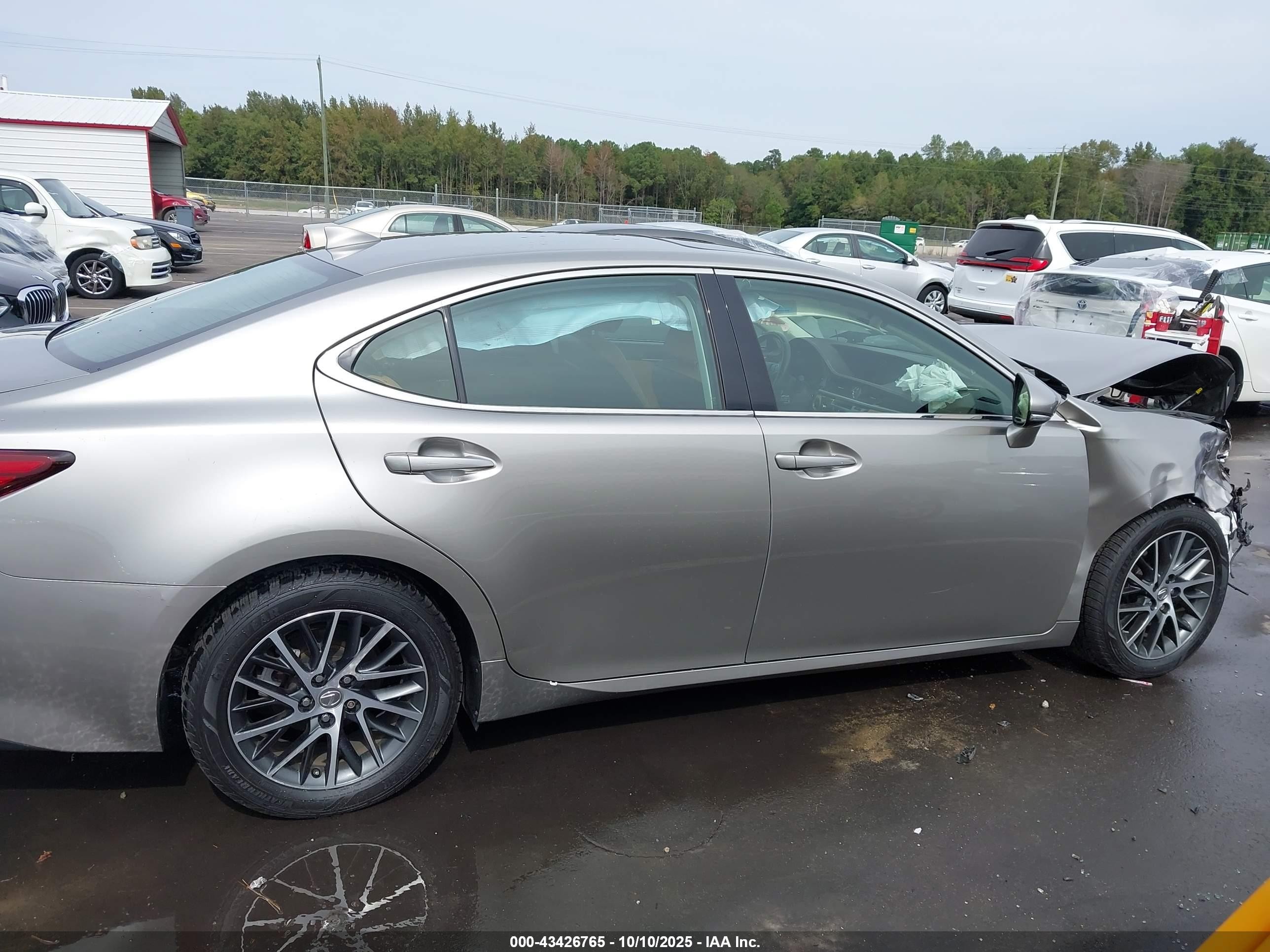 2017 Lexus Es 350   Silver vin: 58ABK1GGXHU055785