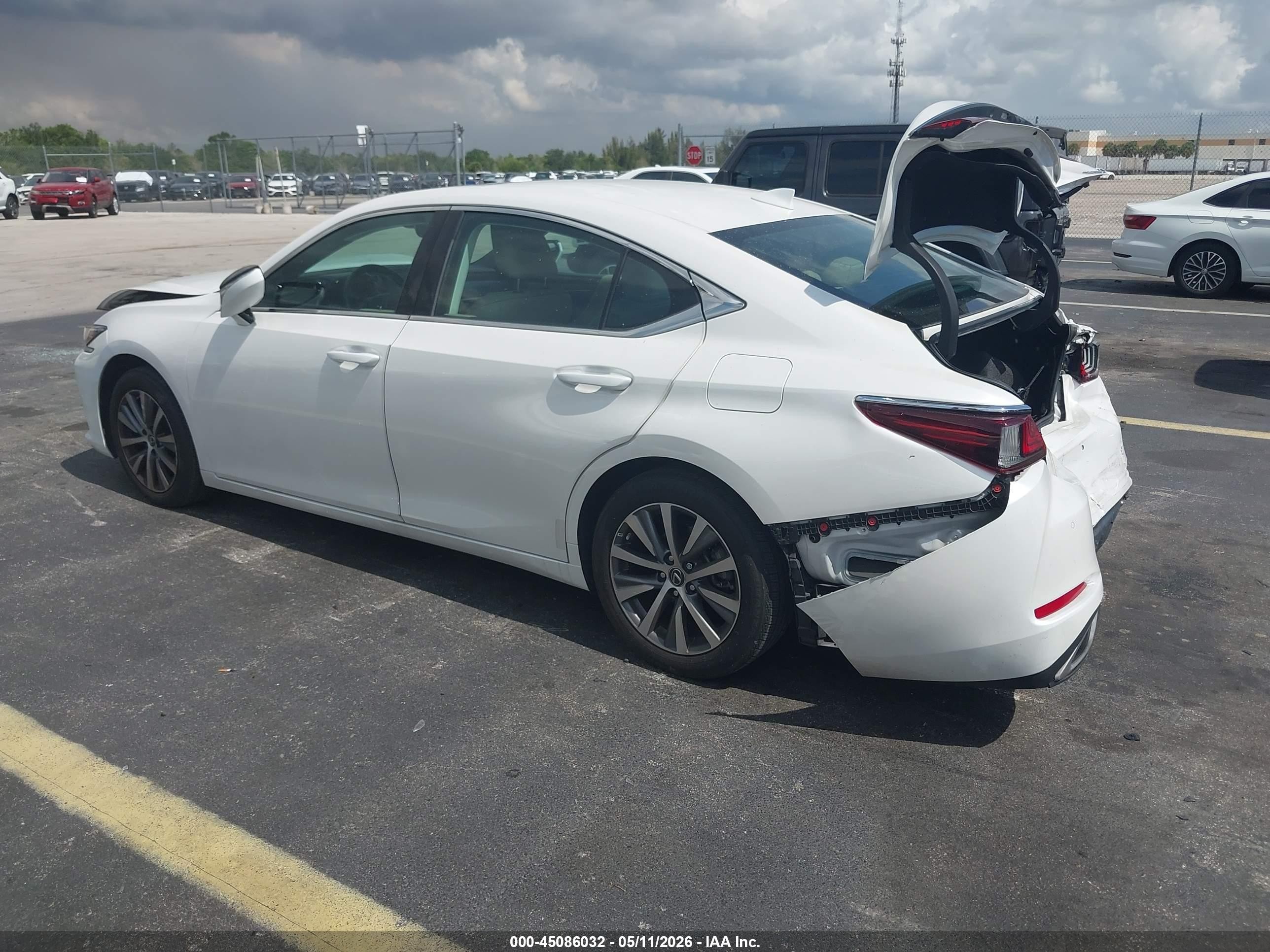 2019 Lexus Es 350 Белый vin: 58ABZ1B12KU031213