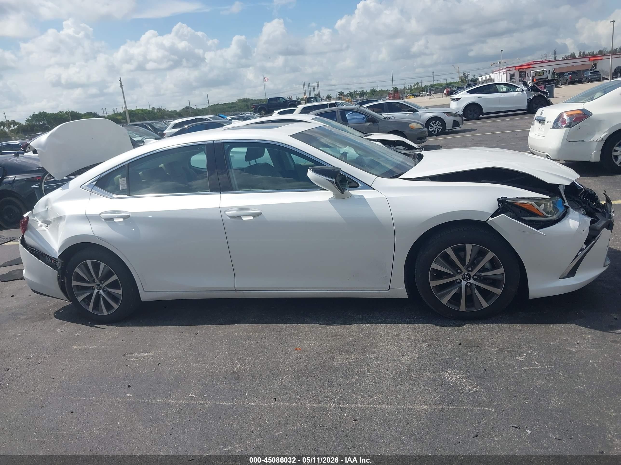 2019 Lexus Es 350 Белый vin: 58ABZ1B12KU031213