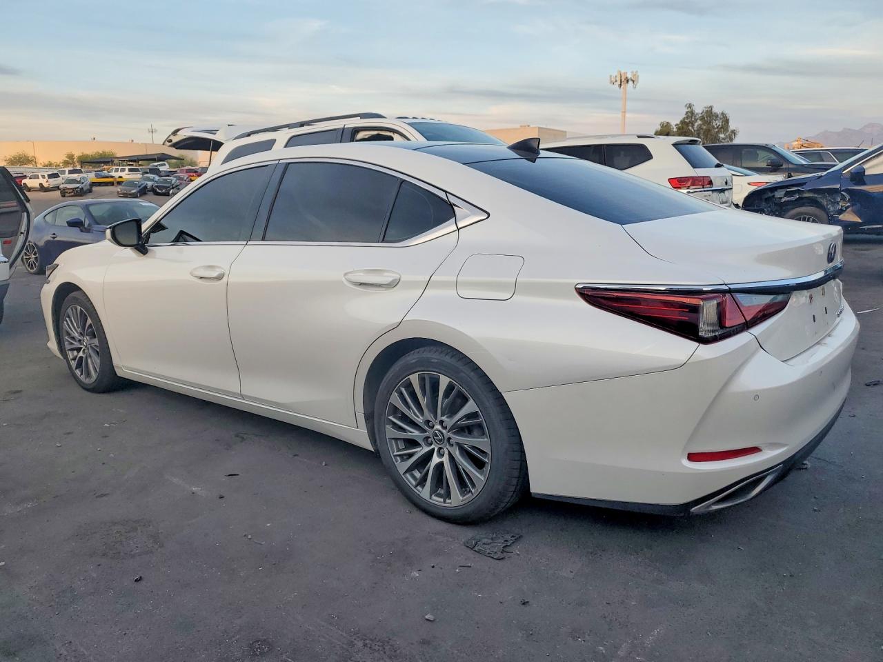 2019 Lexus Es 350 Base White vin: 58ABZ1B17KU010079