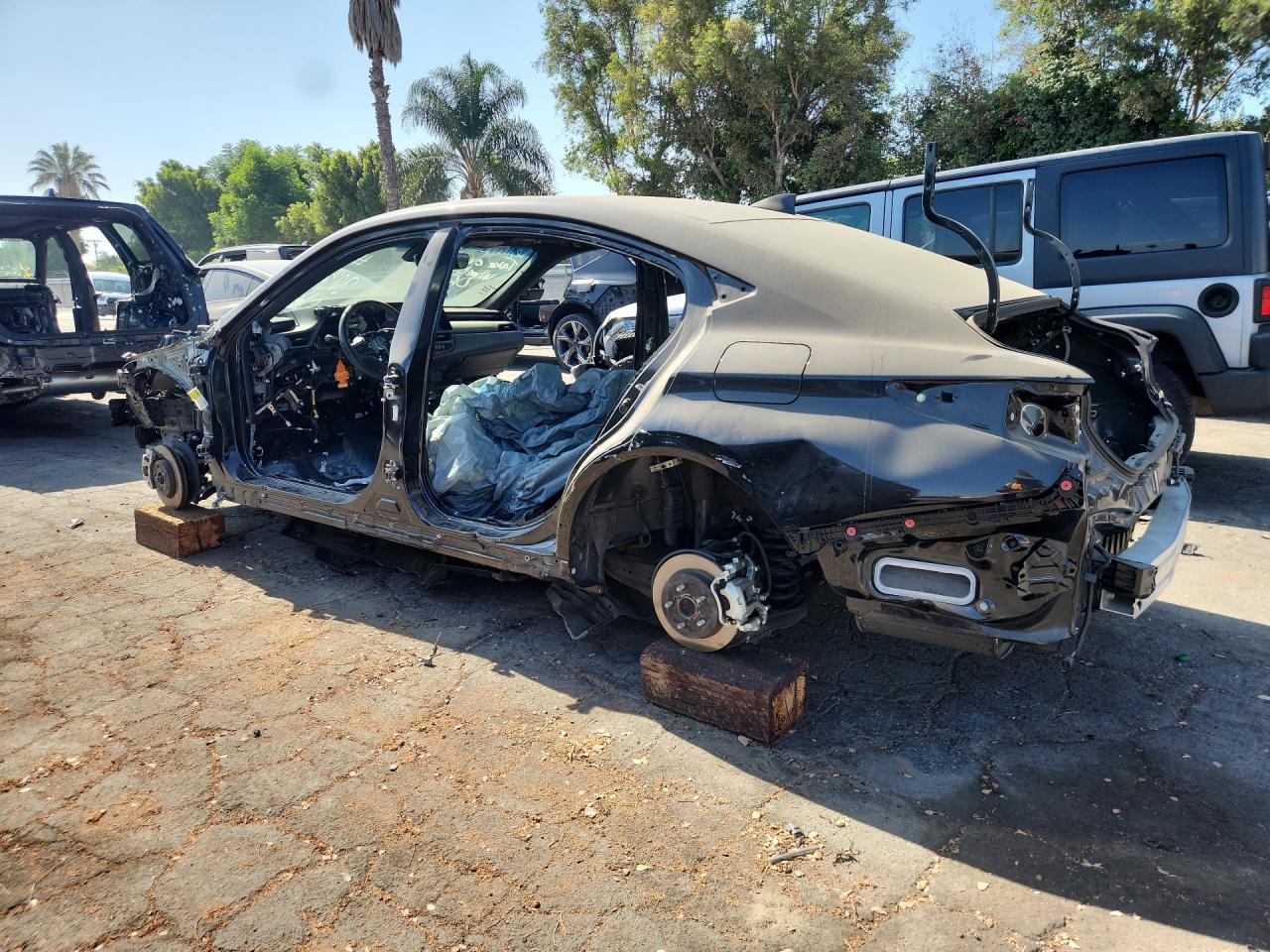 2025 Lexus Es 350 Base Black vin: 58ACZ1B15SU203917 Damage: Left Qtr Panel, Dent(S) W/ Paint Dmg, > 12 Inches