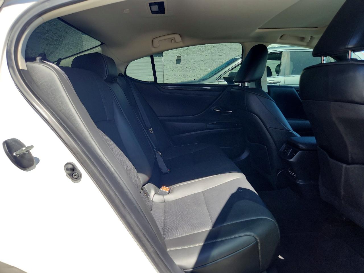 2020 Lexus Es 350 Base White vin: 58ACZ1B16LU063720