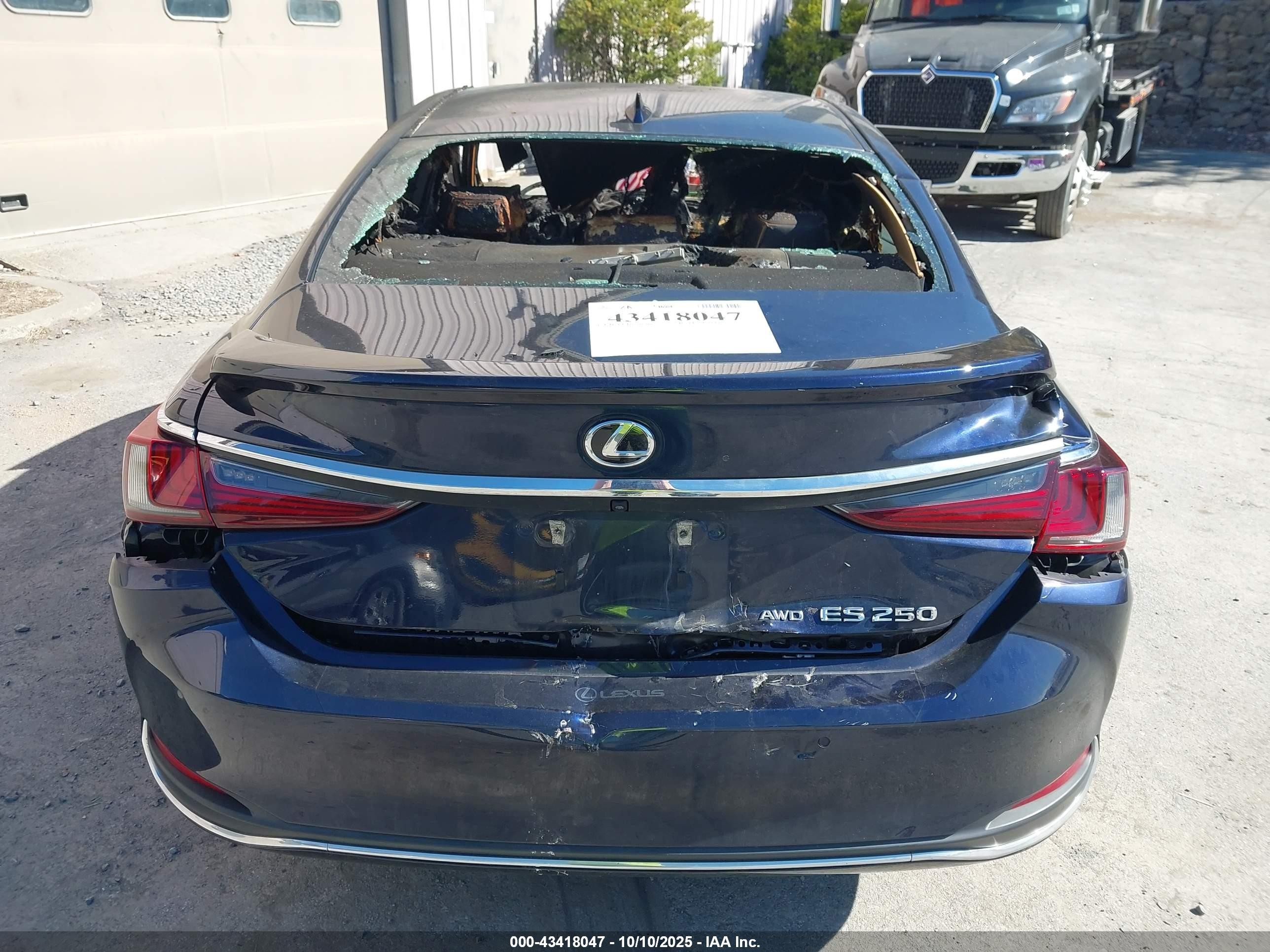 2023 Lexus Es 250   Gray vin: 58AD11D14PU011341