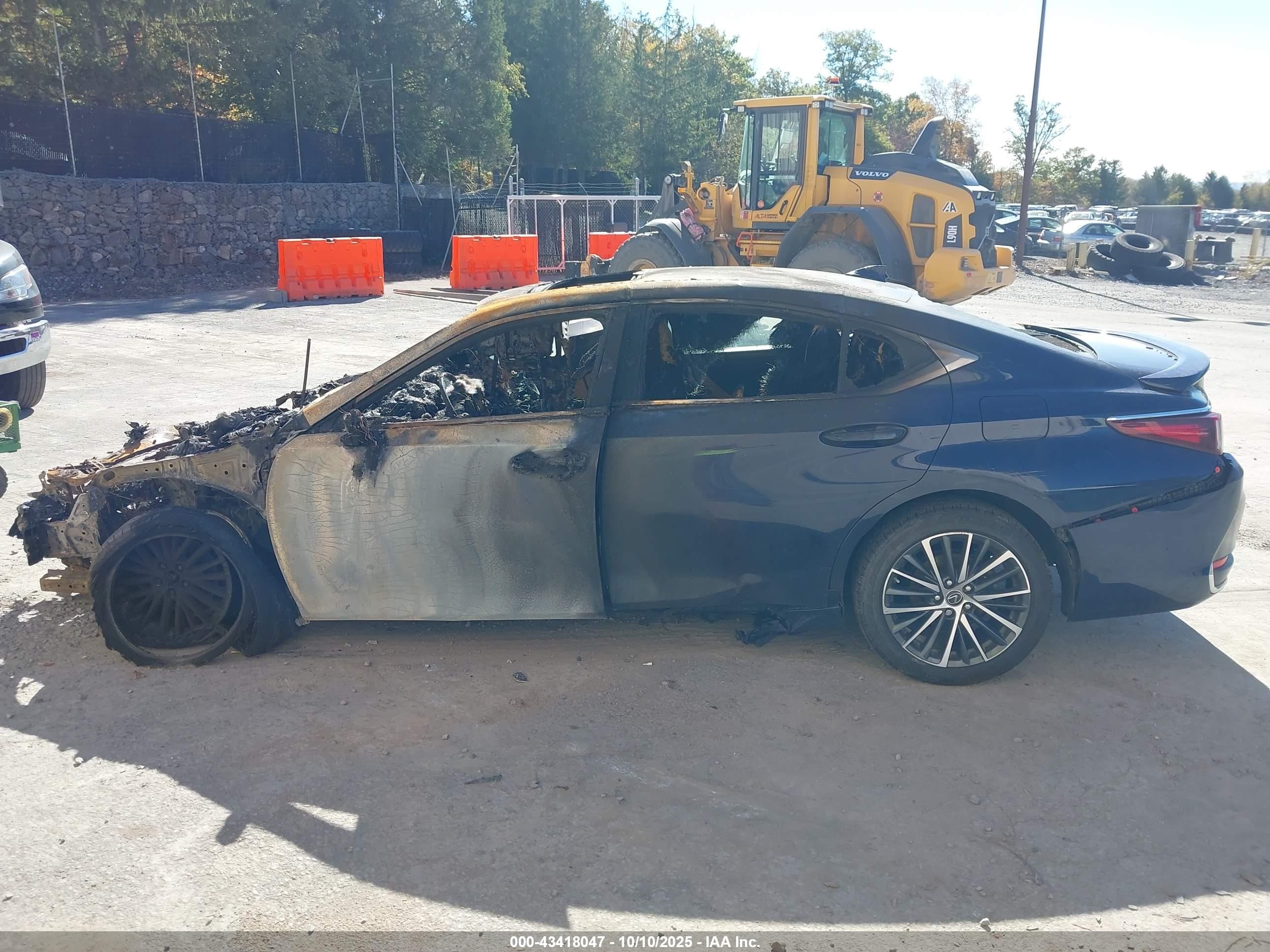 2023 Lexus Es 250   Gray vin: 58AD11D14PU011341