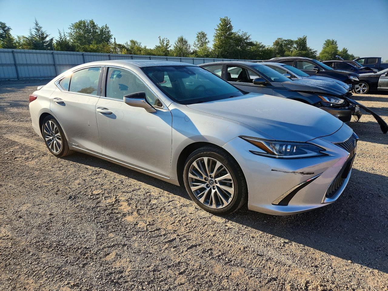 2020 Lexus Es 300h Серебряный vin: 58AD21B11LU008973