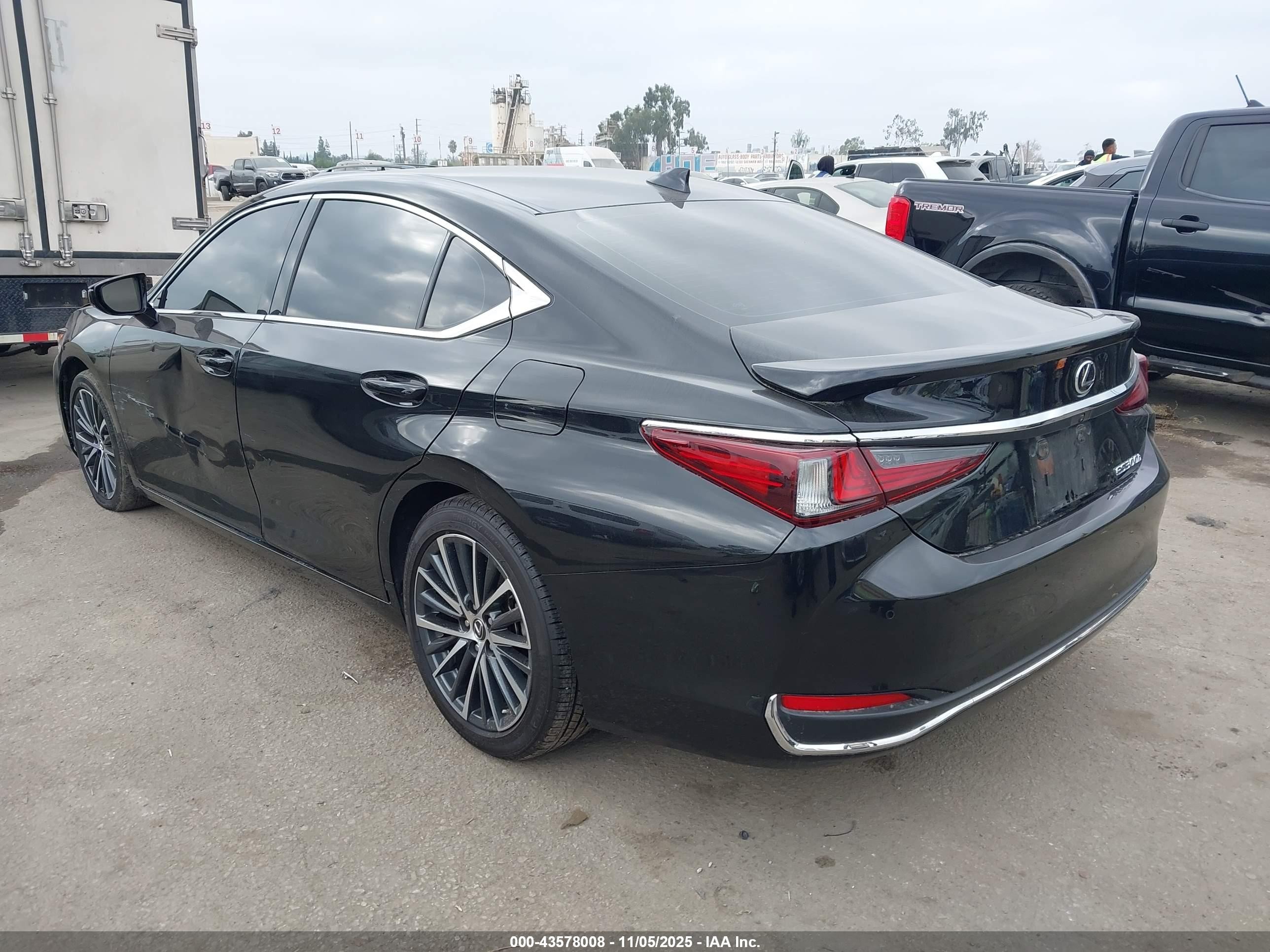 2024 Lexus Es 300h   Black vin: 58ADA1C12RU049090