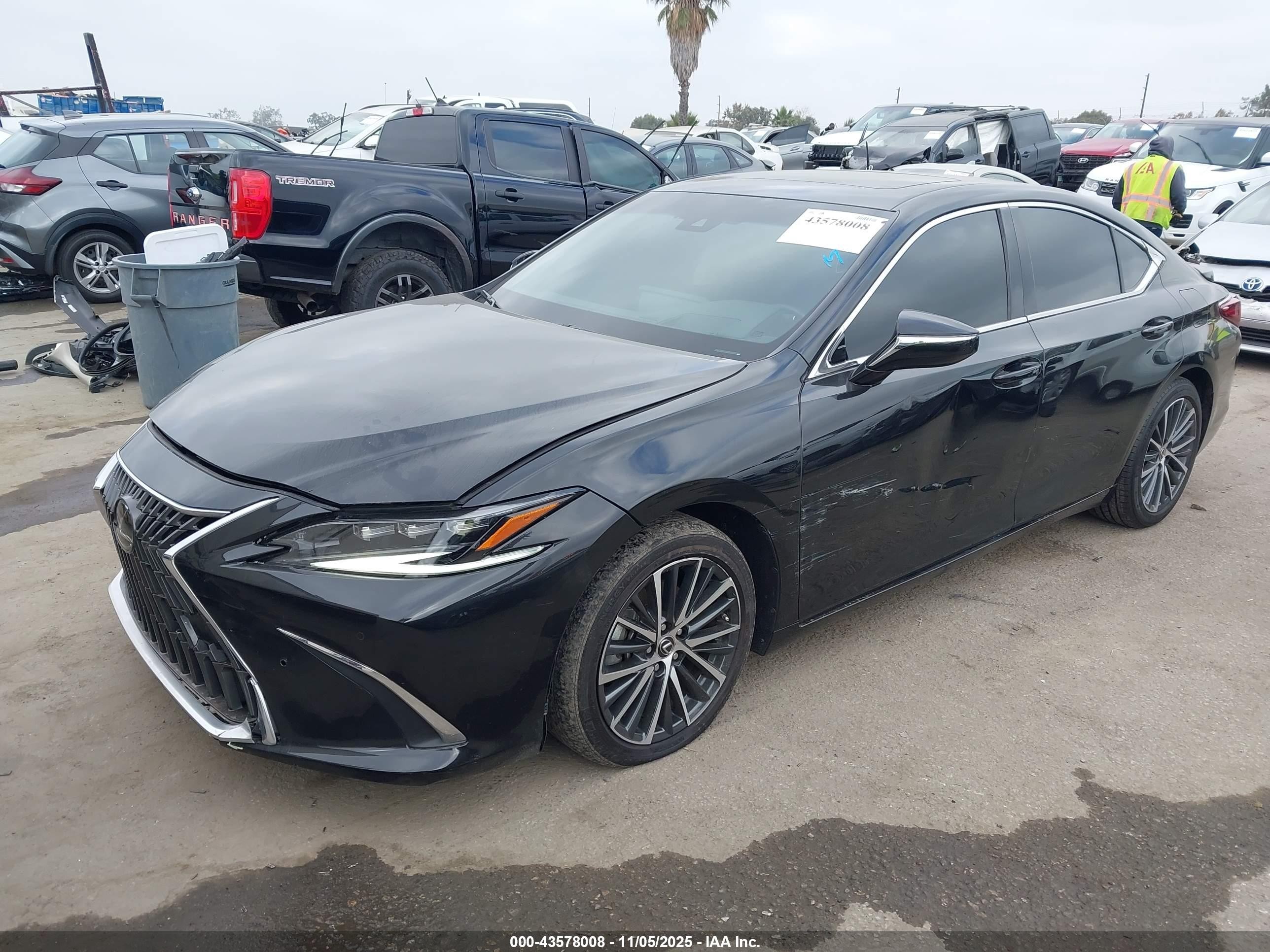 2024 Lexus Es 300h   Black vin: 58ADA1C12RU049090