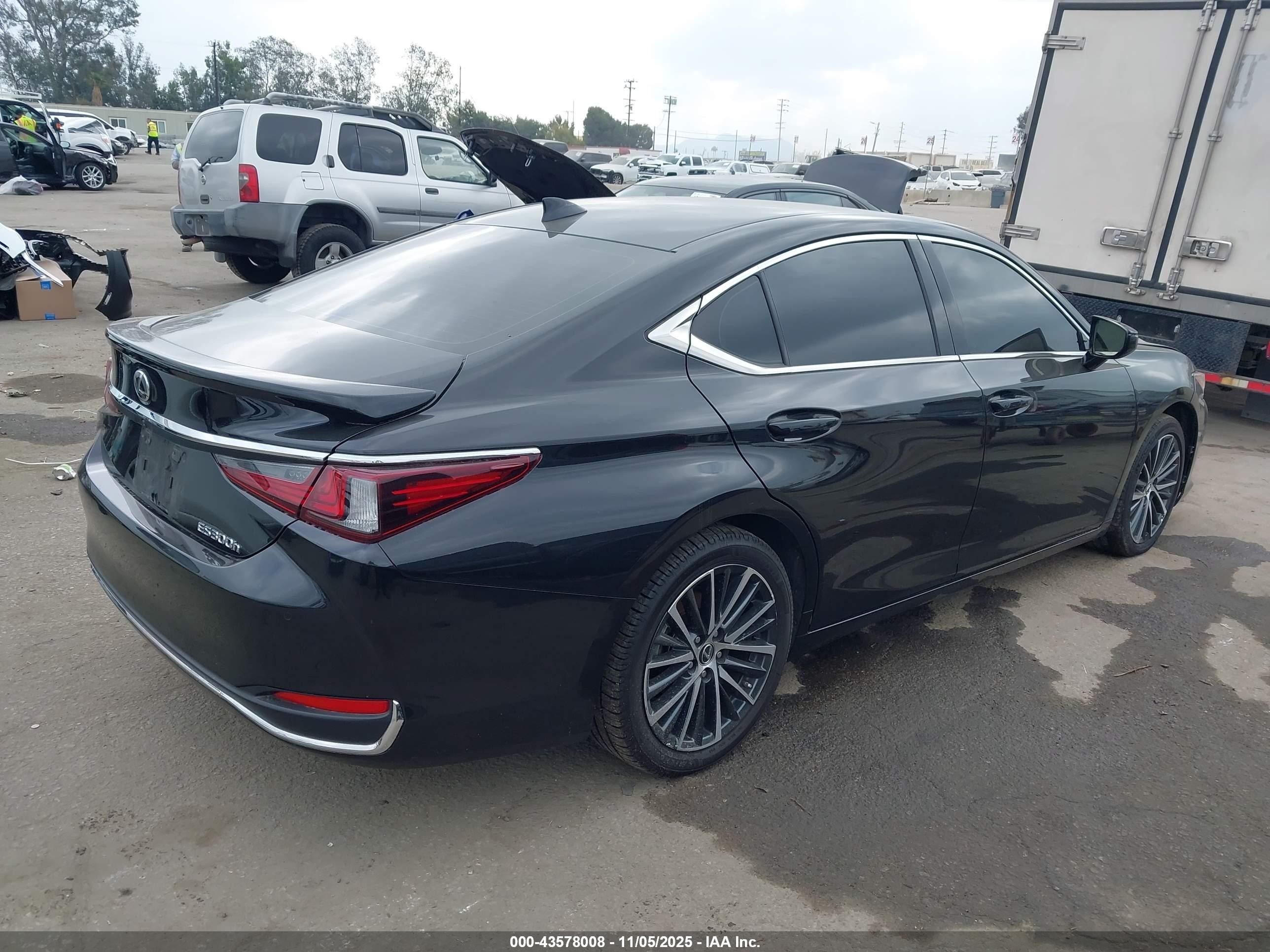 2024 Lexus Es 300h   Black vin: 58ADA1C12RU049090