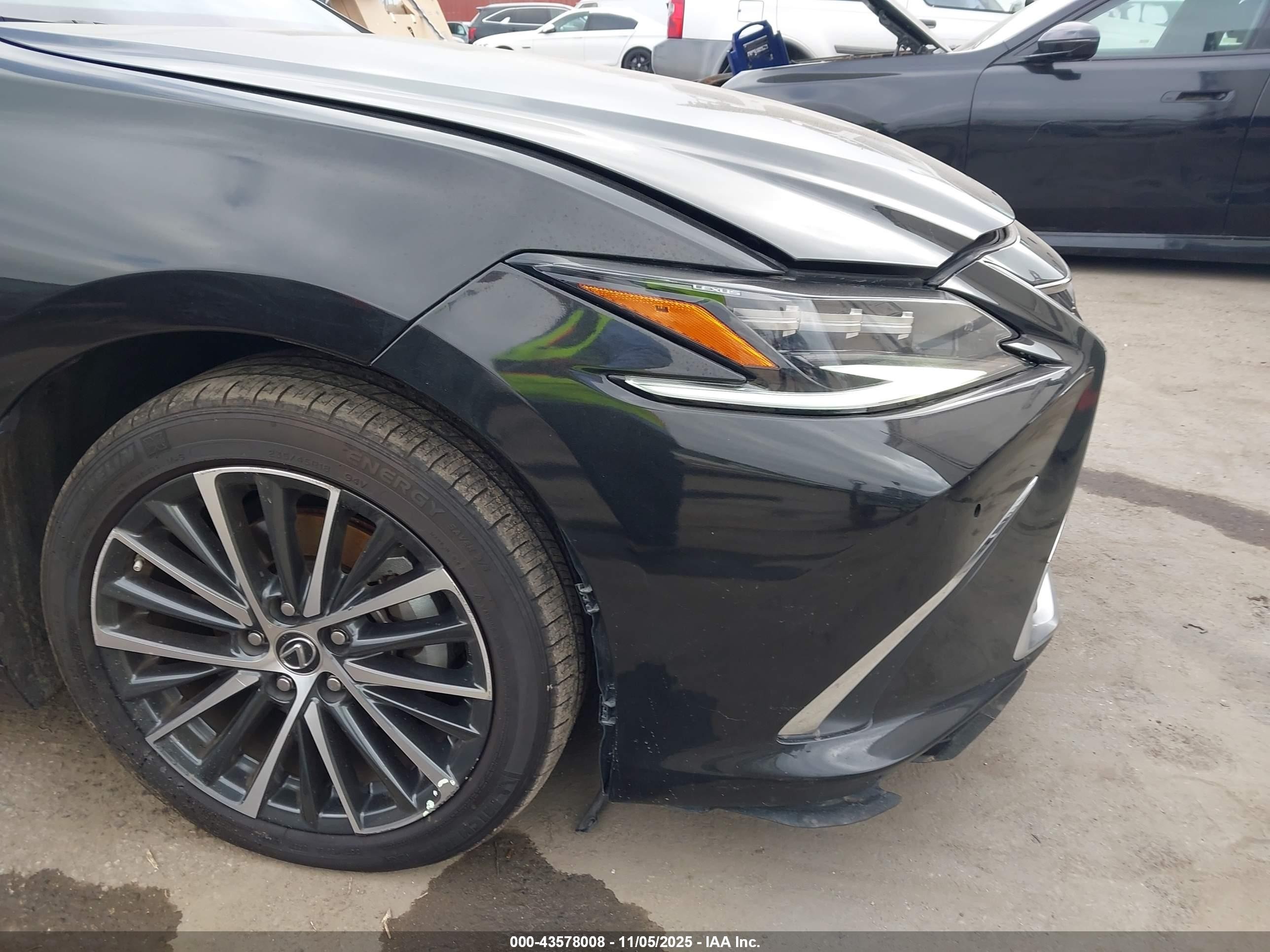 2024 Lexus Es 300h   Black vin: 58ADA1C12RU049090
