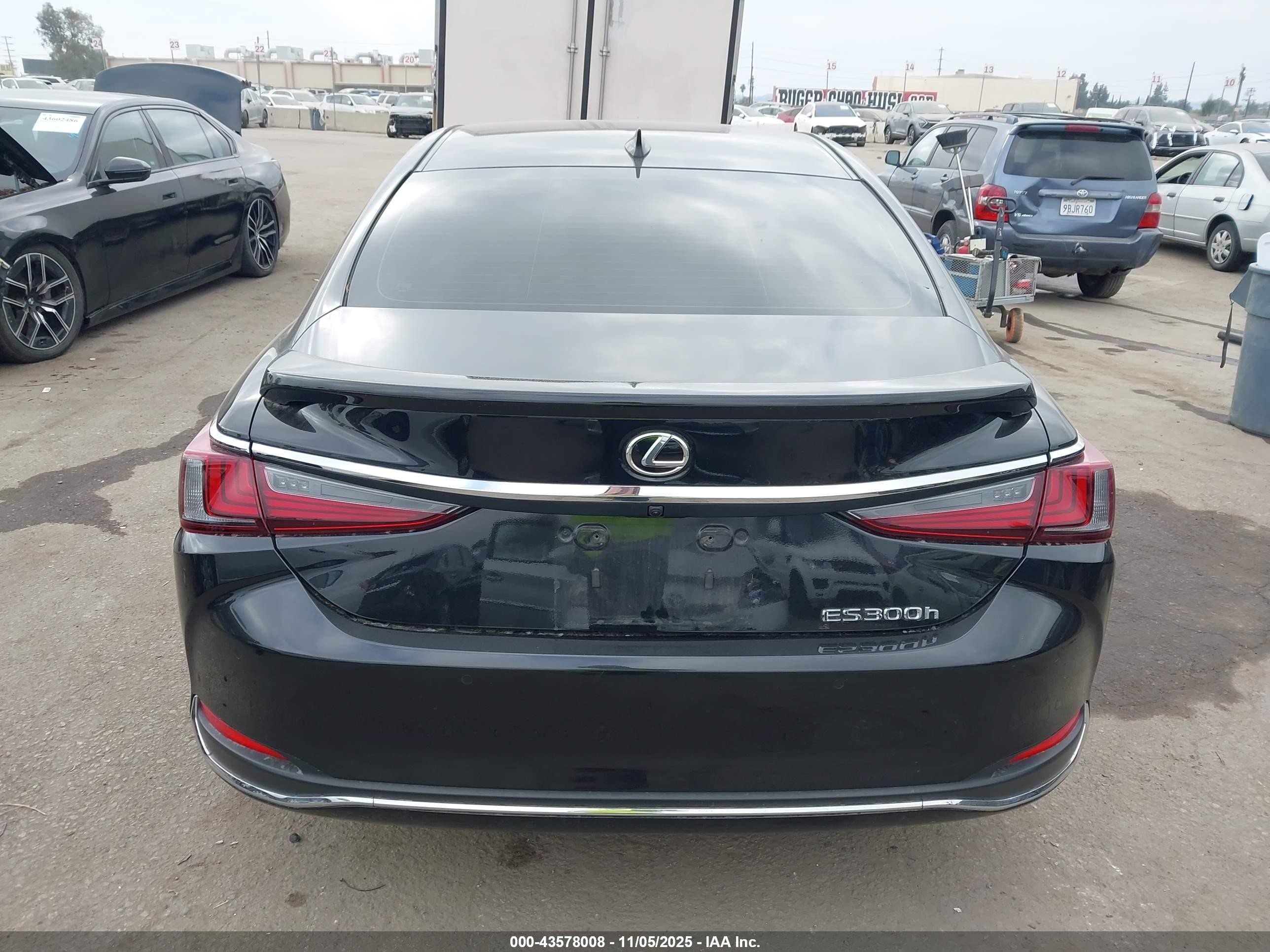 2024 Lexus Es 300h   Black vin: 58ADA1C12RU049090